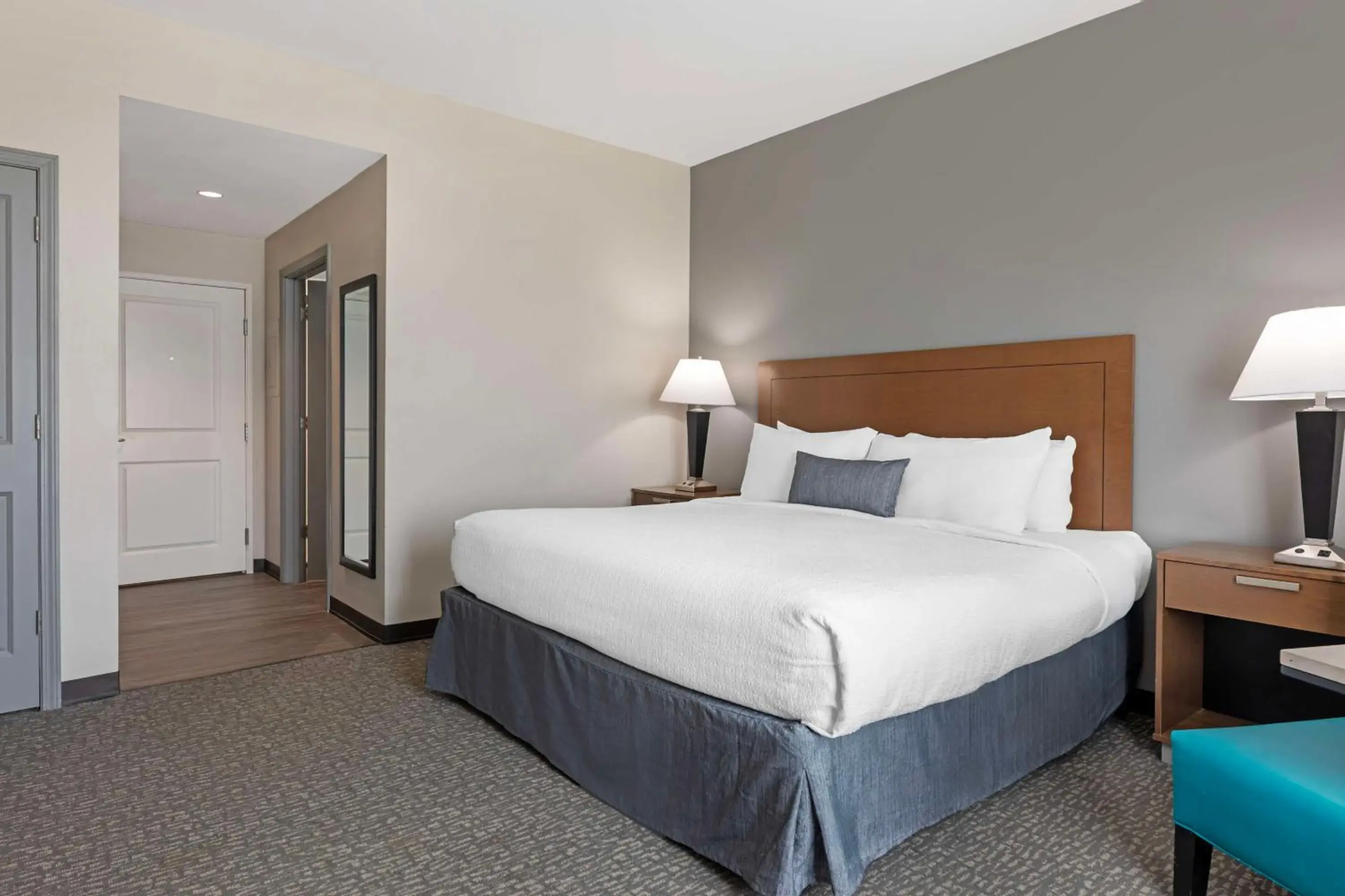 Bedroom, Bed in Best Western Plus Executive Residency Marion Bedroom, Bed in Best Western Plus Executive Residency Marion