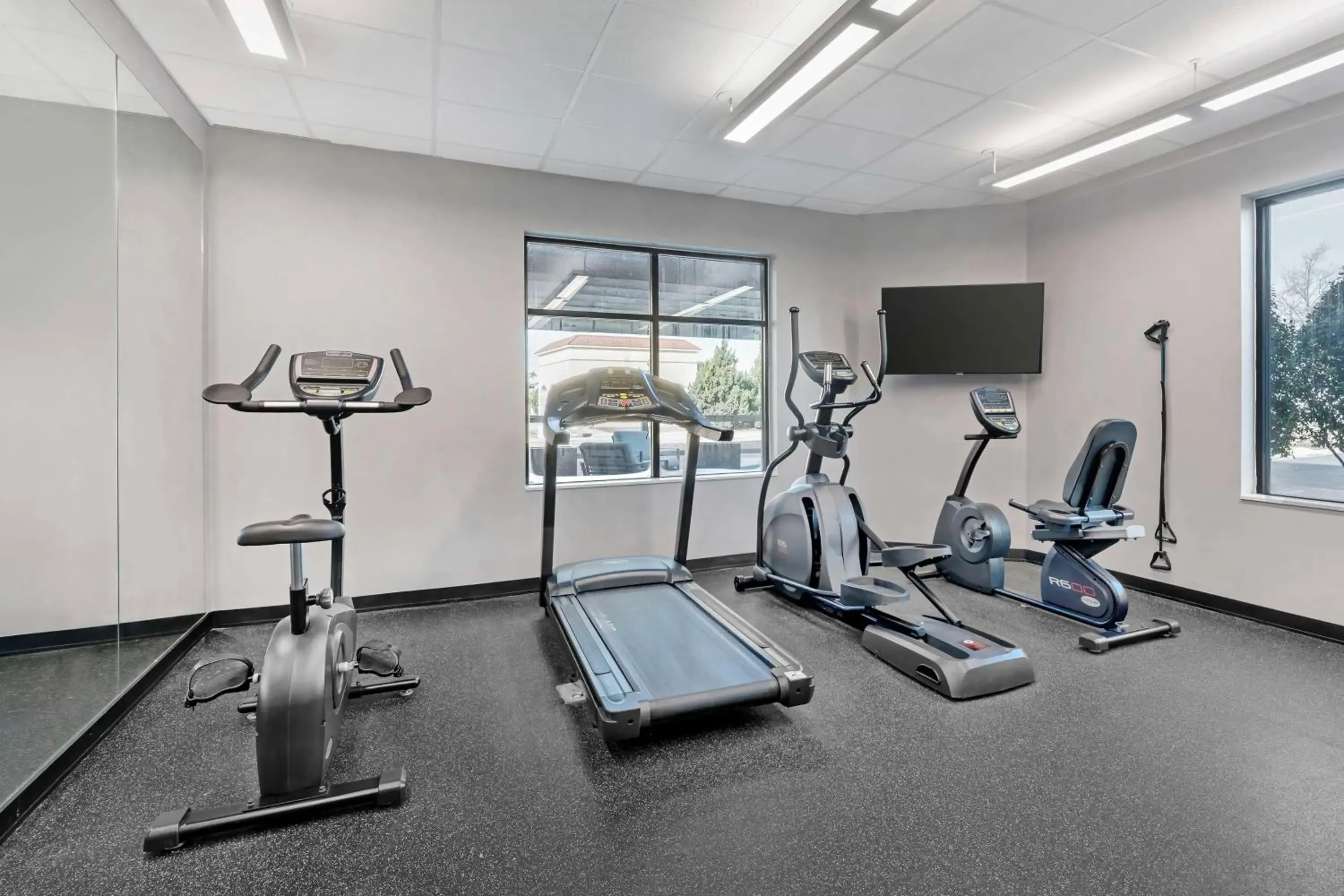Fitness centre/facilities in Best Western Plus Executive Residency Marion Fitness centre/facilities in Best Western Plus Executive Residency Marion