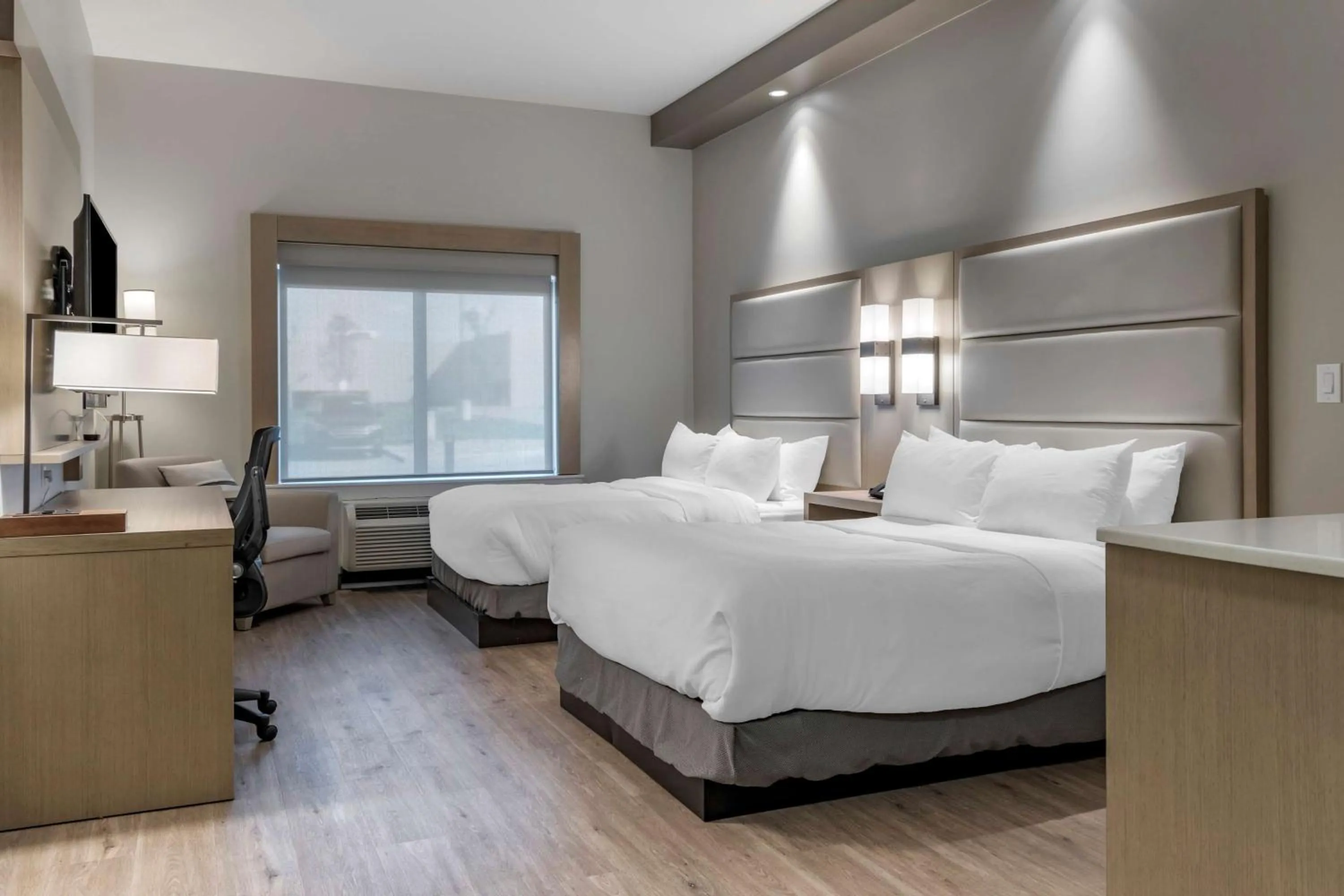 Bedroom, Bed in Best Western Premier Prince Albert