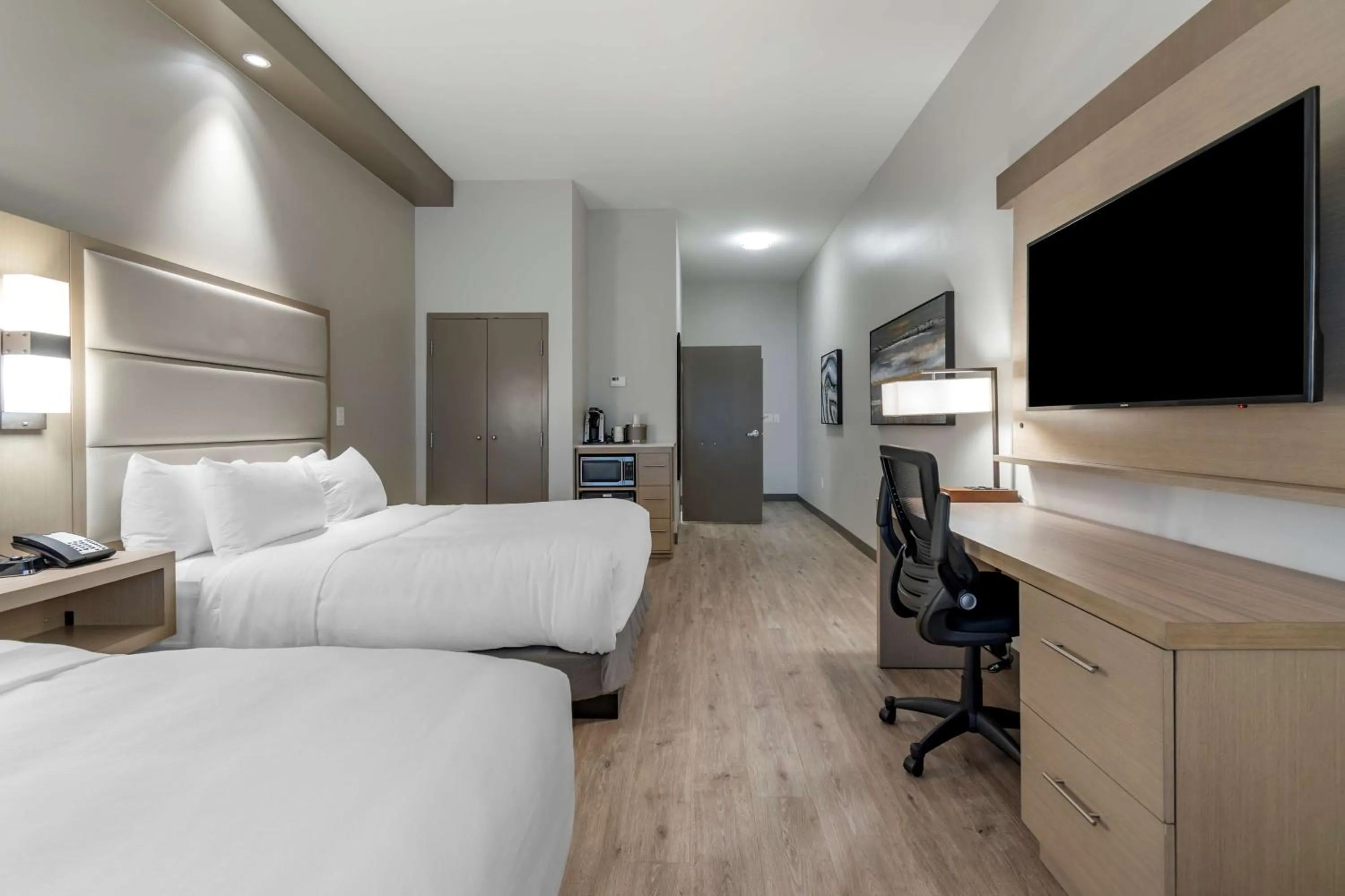 Bedroom, Bed in Best Western Premier Prince Albert