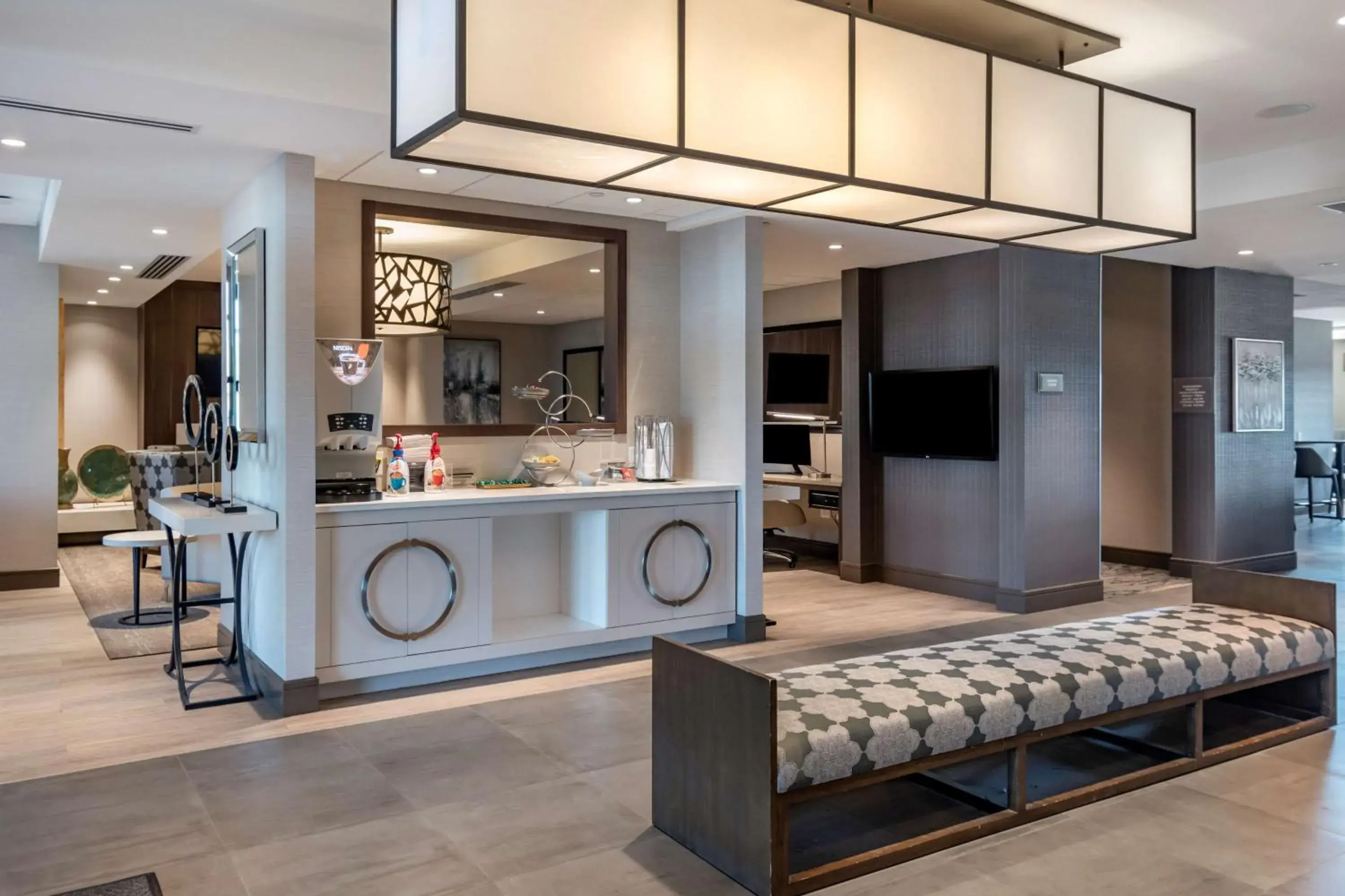 Lobby or reception in Best Western Premier Prince Albert Lobby or reception in Best Western Premier Prince Albert