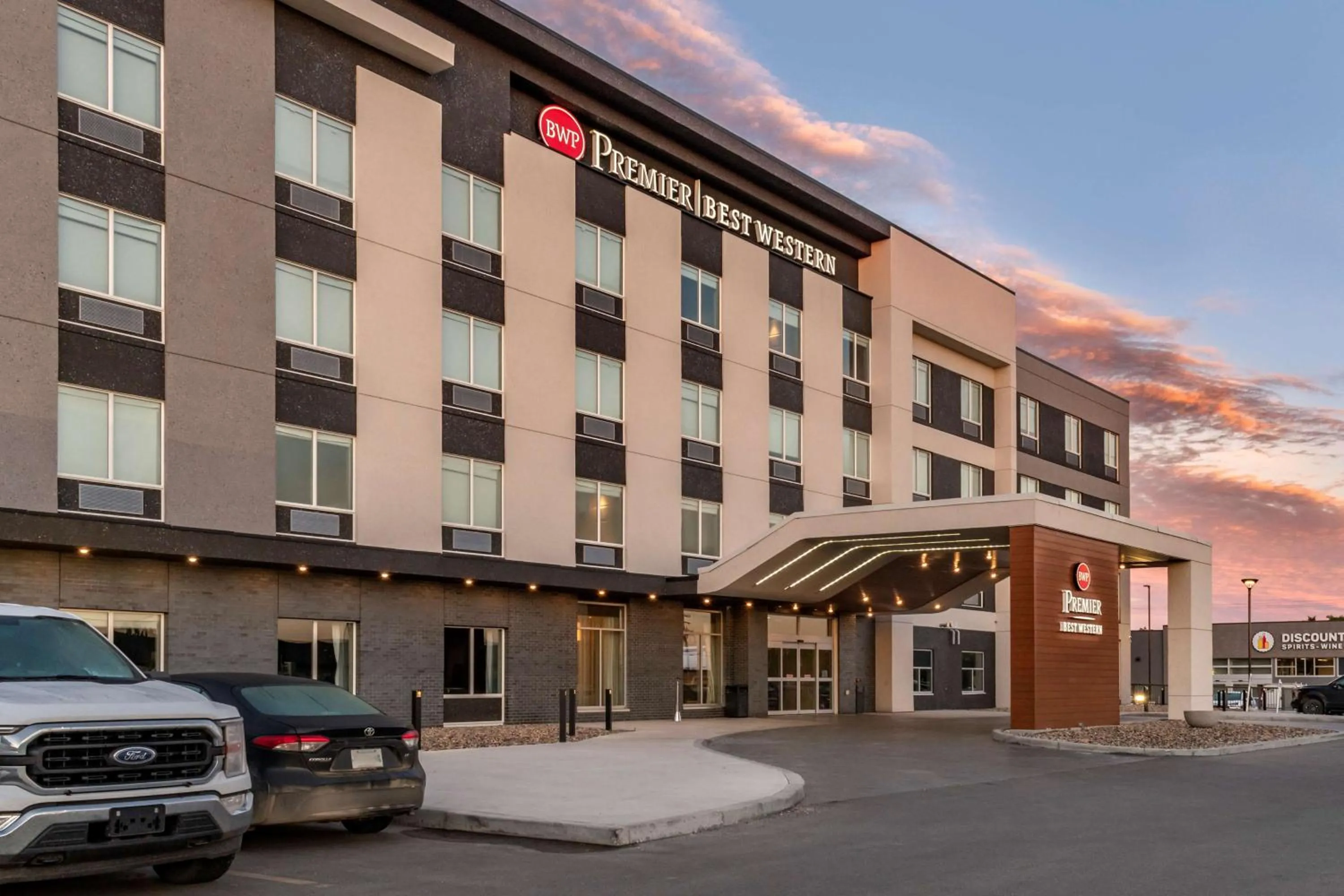 Property building in Best Western Premier Prince Albert