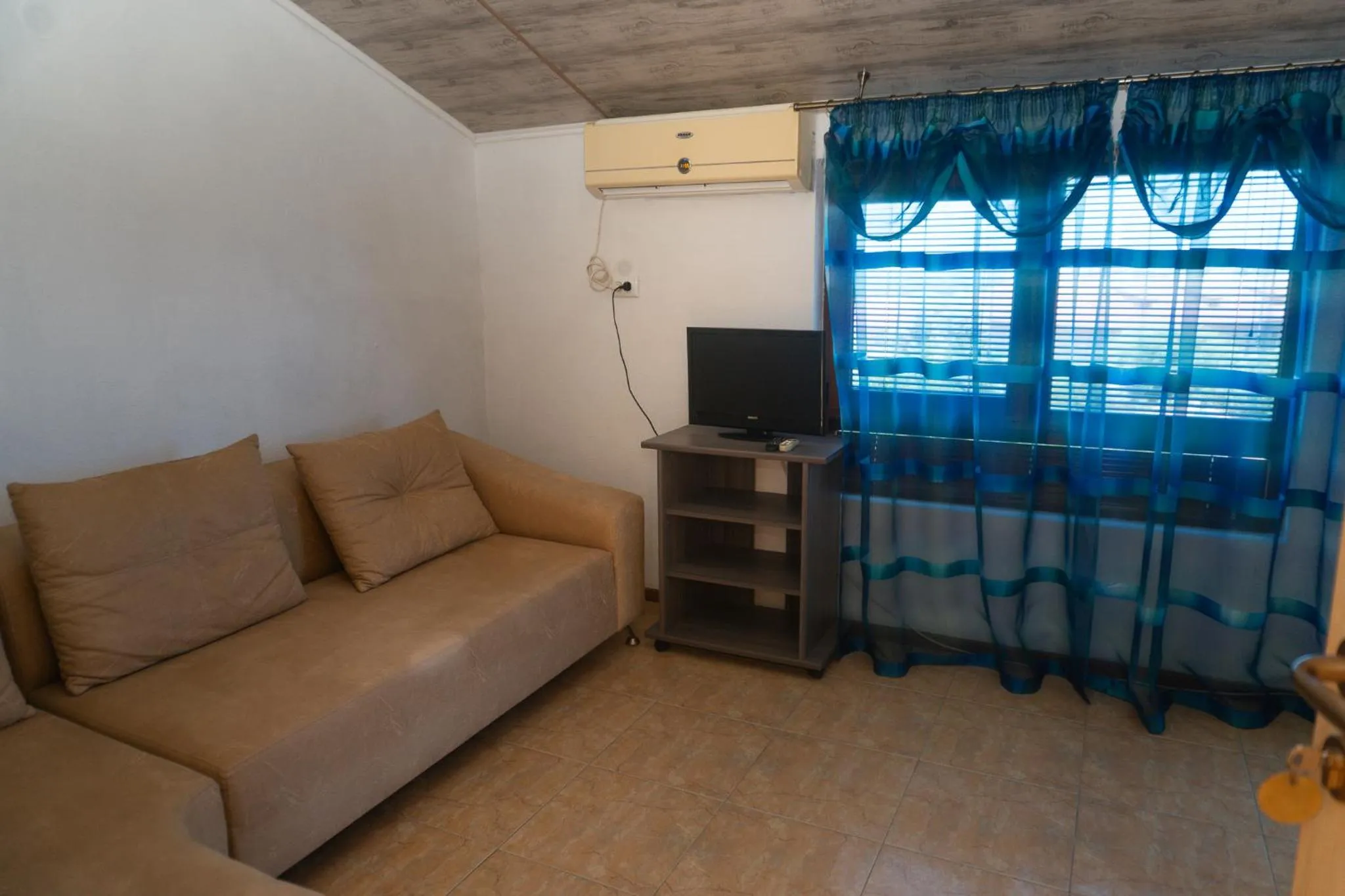 TV and multimedia in Dream House