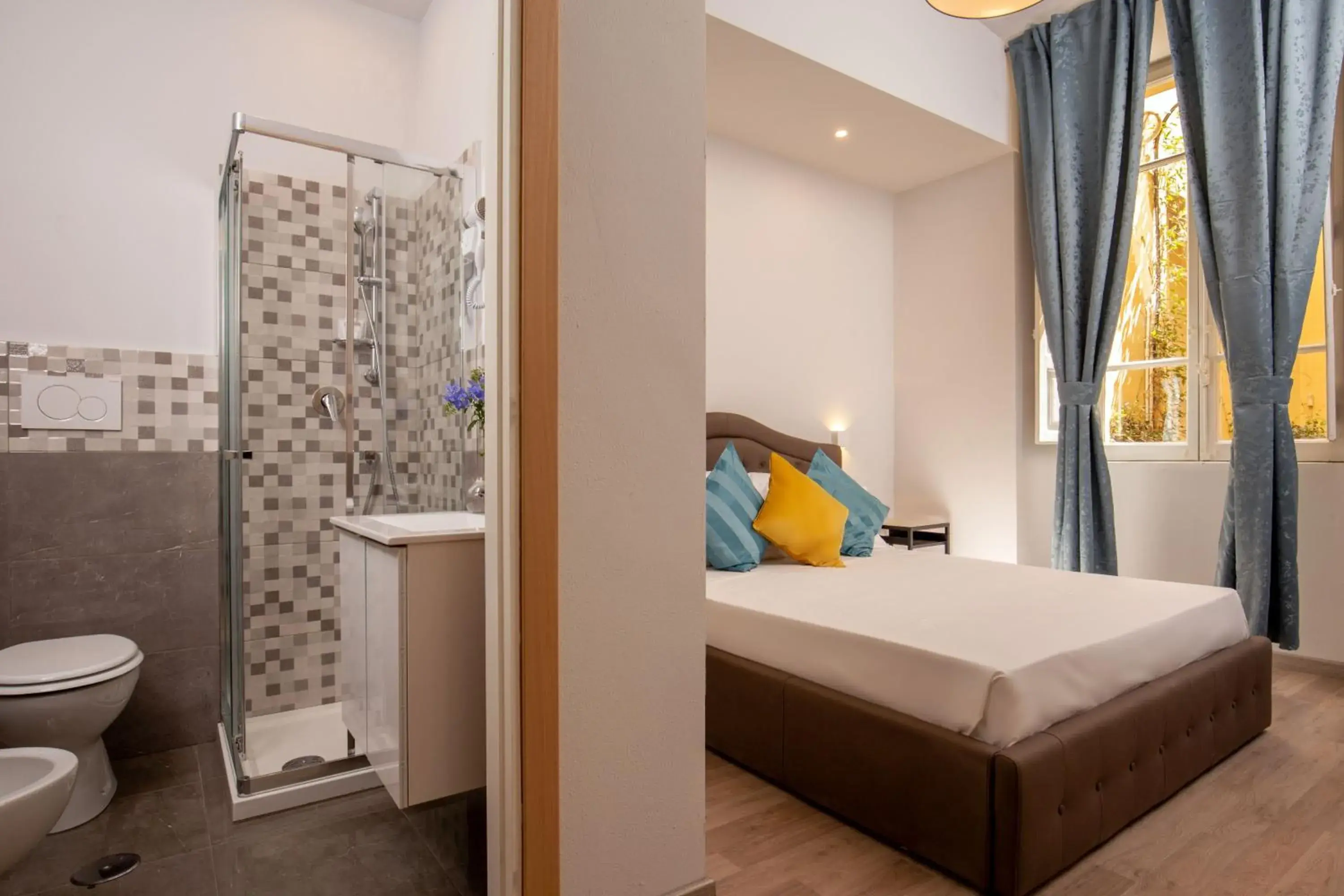 Bed in The Shell Rome Suite Bed in The Shell Rome Suite