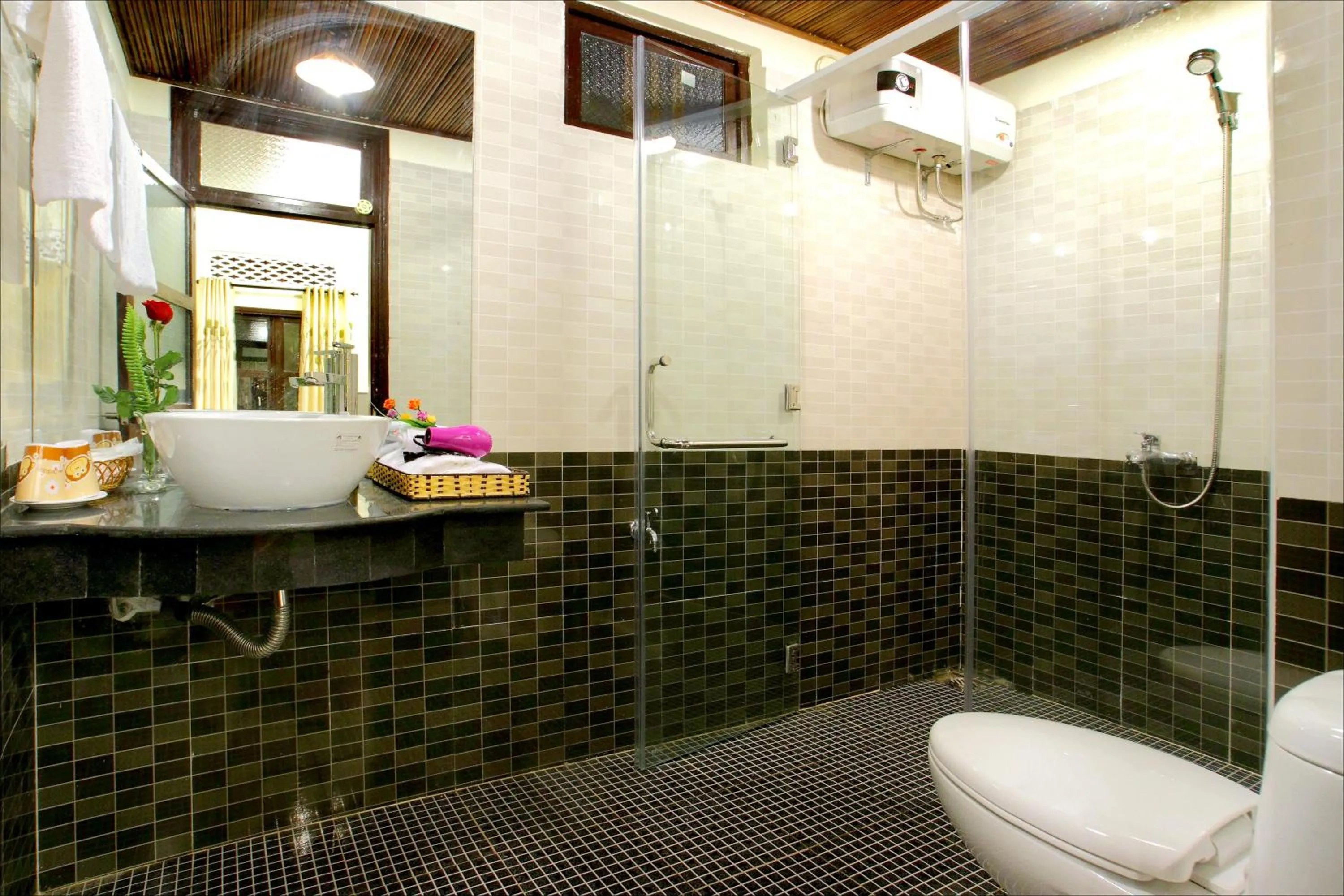 Shower in Bamboo Garden Homestay