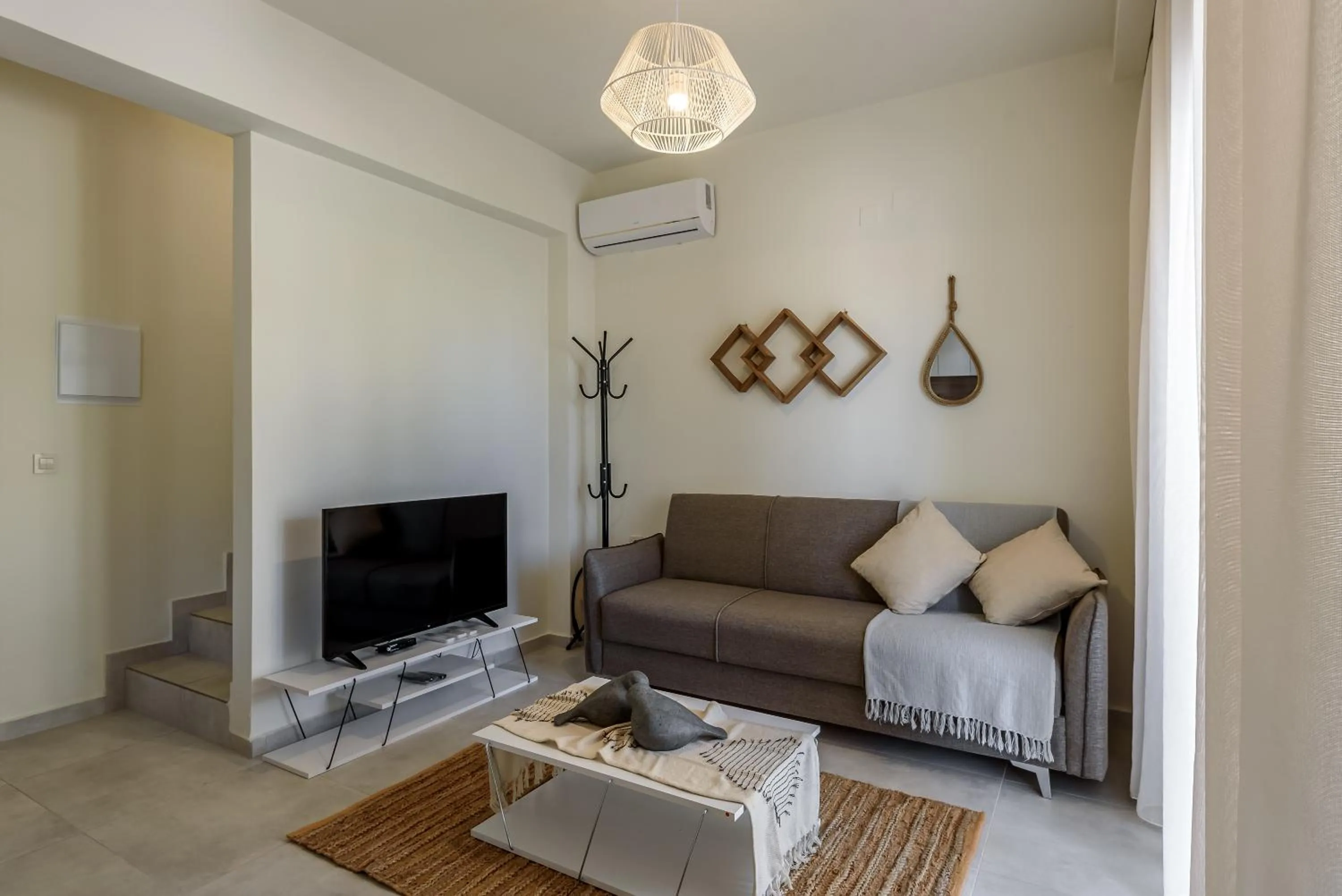 TV and multimedia in Azure Beach Villas