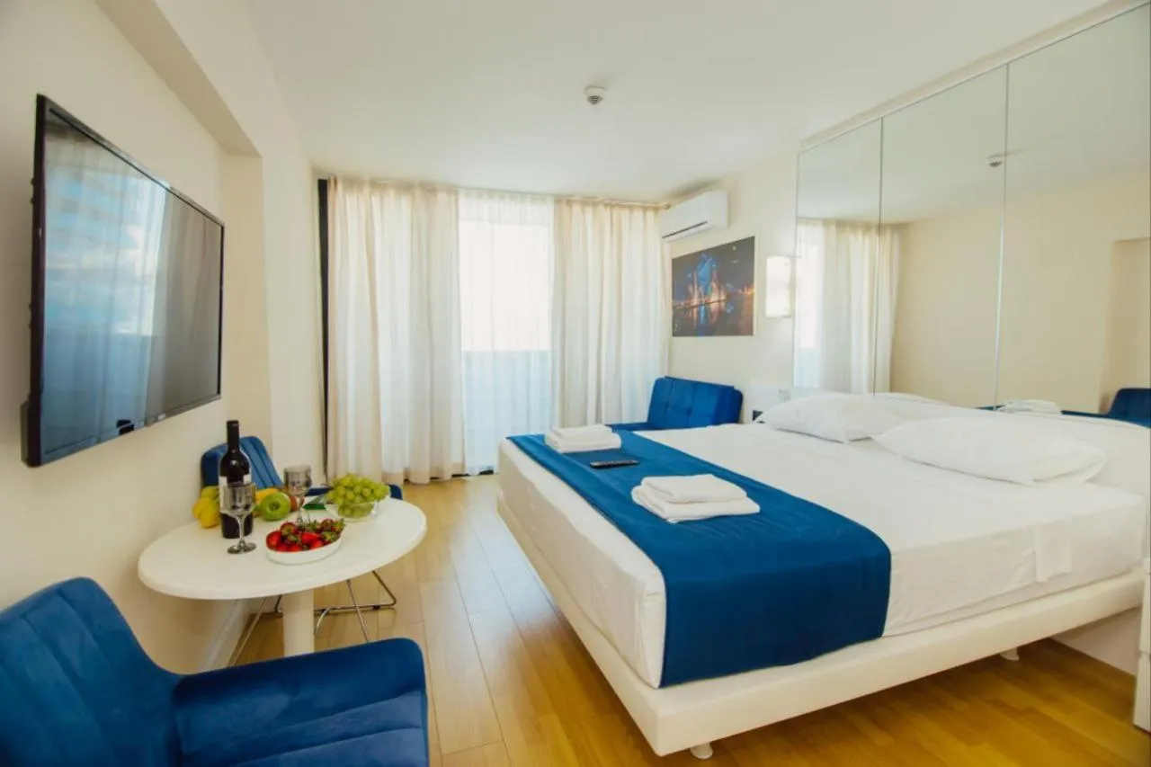 Photo of the whole room, Bed in Royal Sea Breeze Apartments