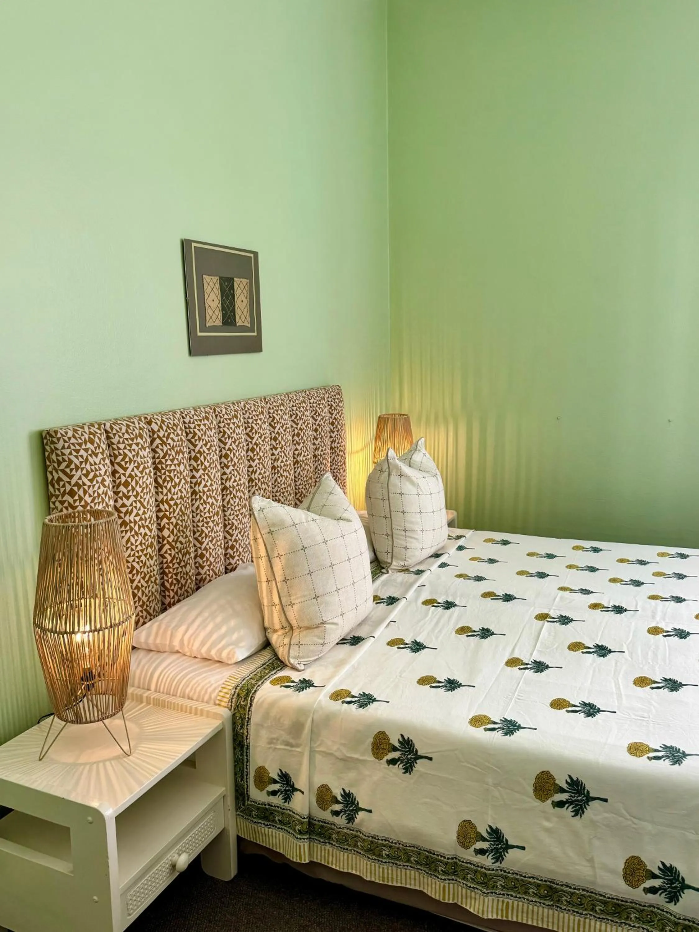 Bed in Pension d'Avignon