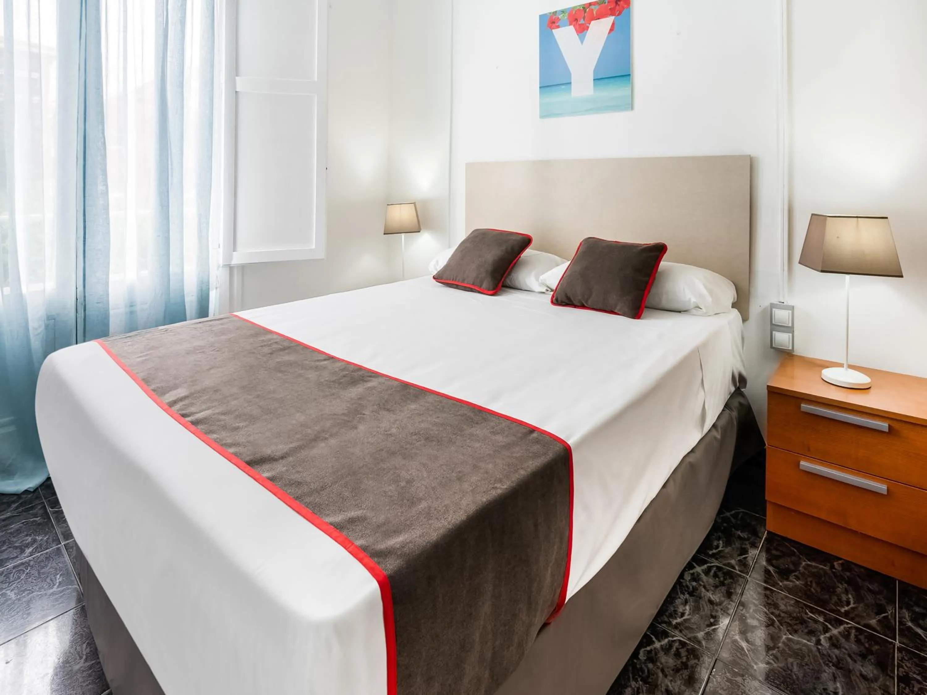 Photo of the whole room, Bed in Hostal Patio de La Luna