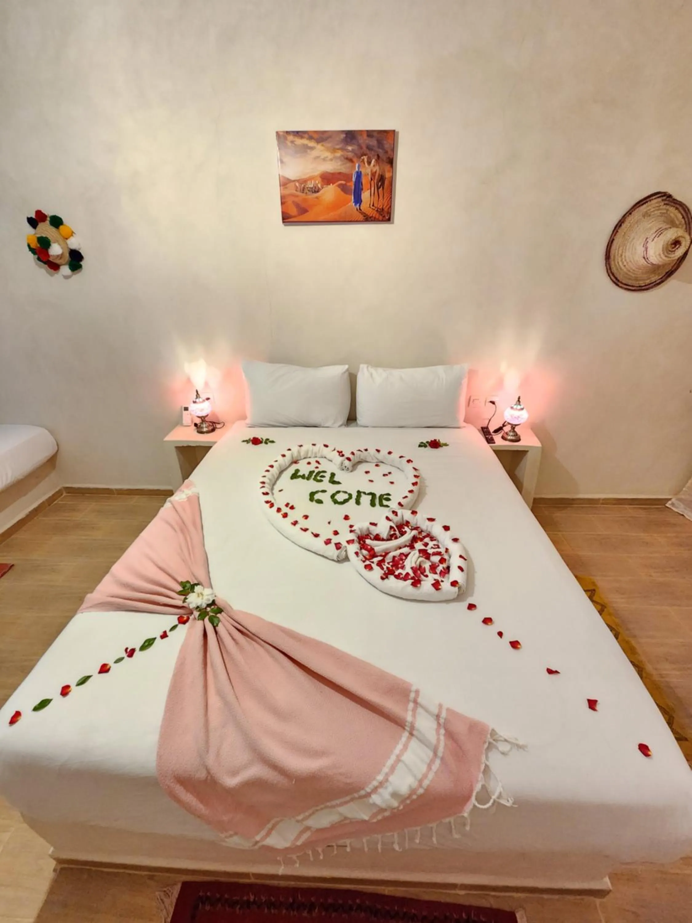 Deluxe King Suite in Les Jardins d Amizmiz 6 piscines