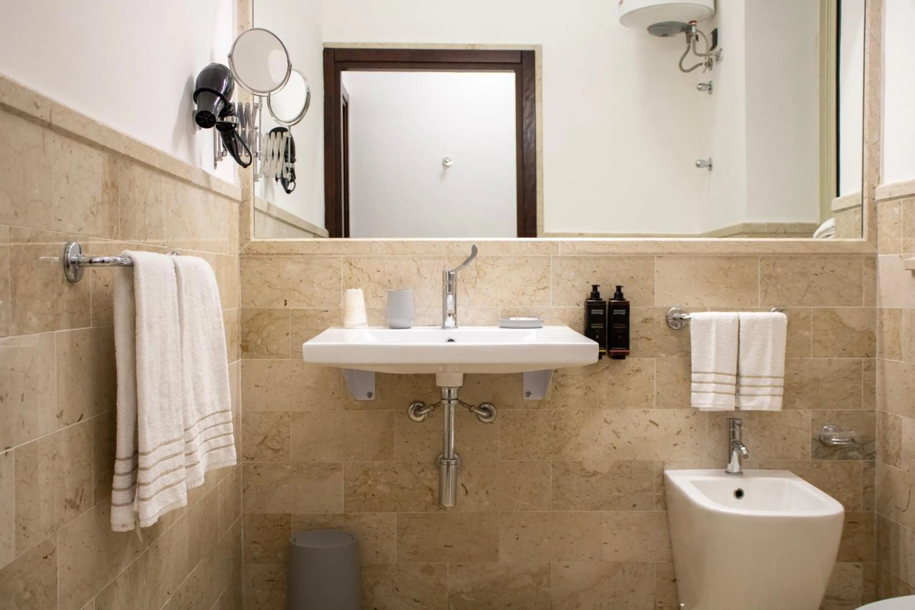 BADIA NUOVA Apart Hotel