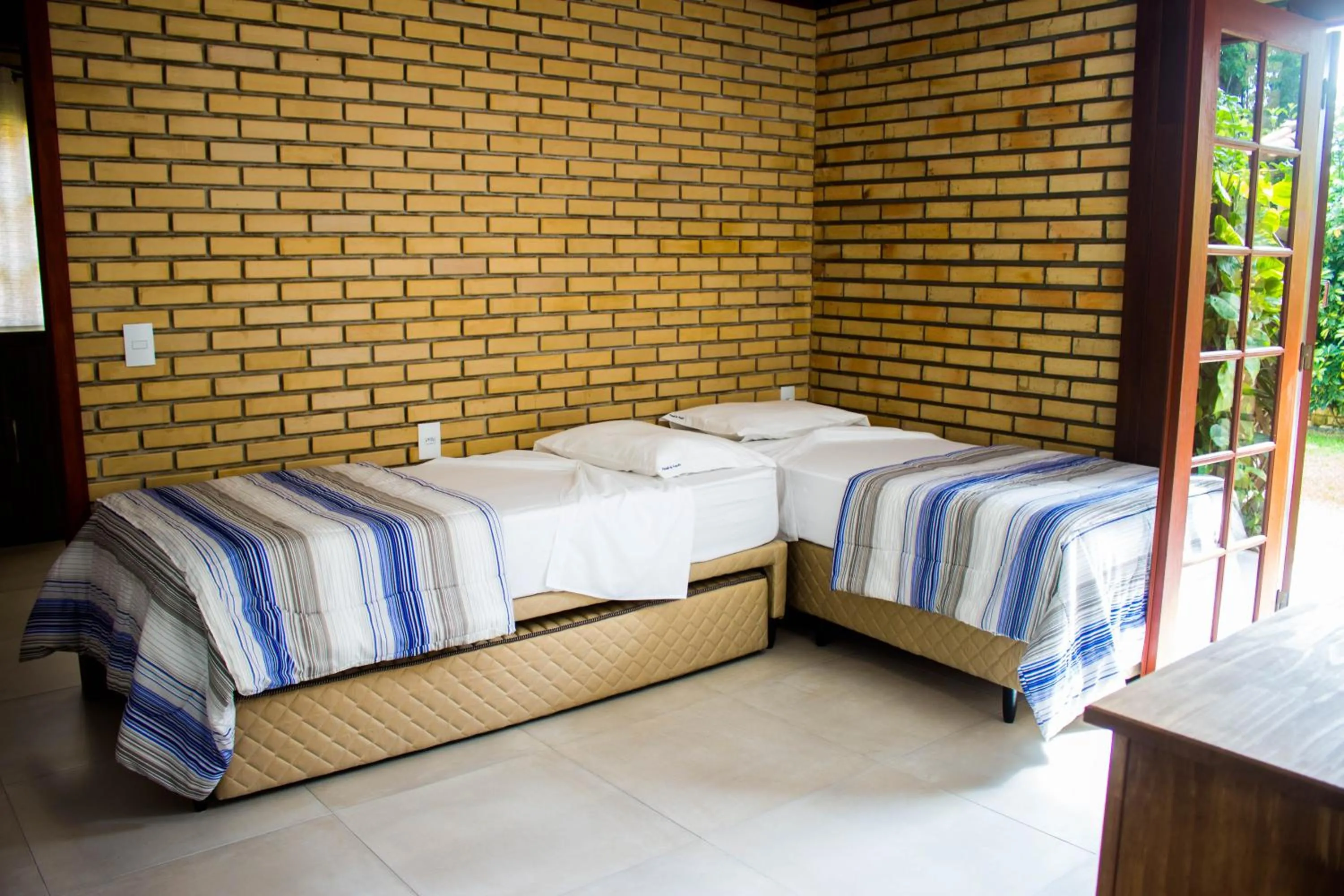 Garden, Bed in Pousada do Francês