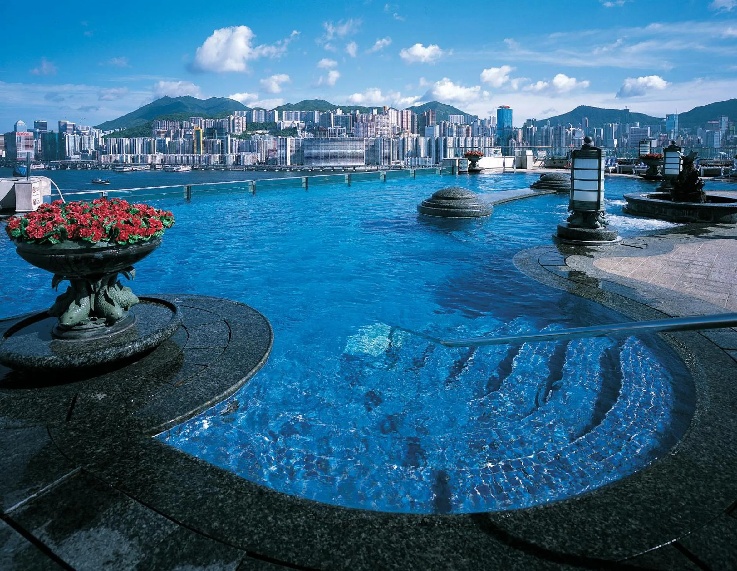 Day in Harbour Grand Kowloon