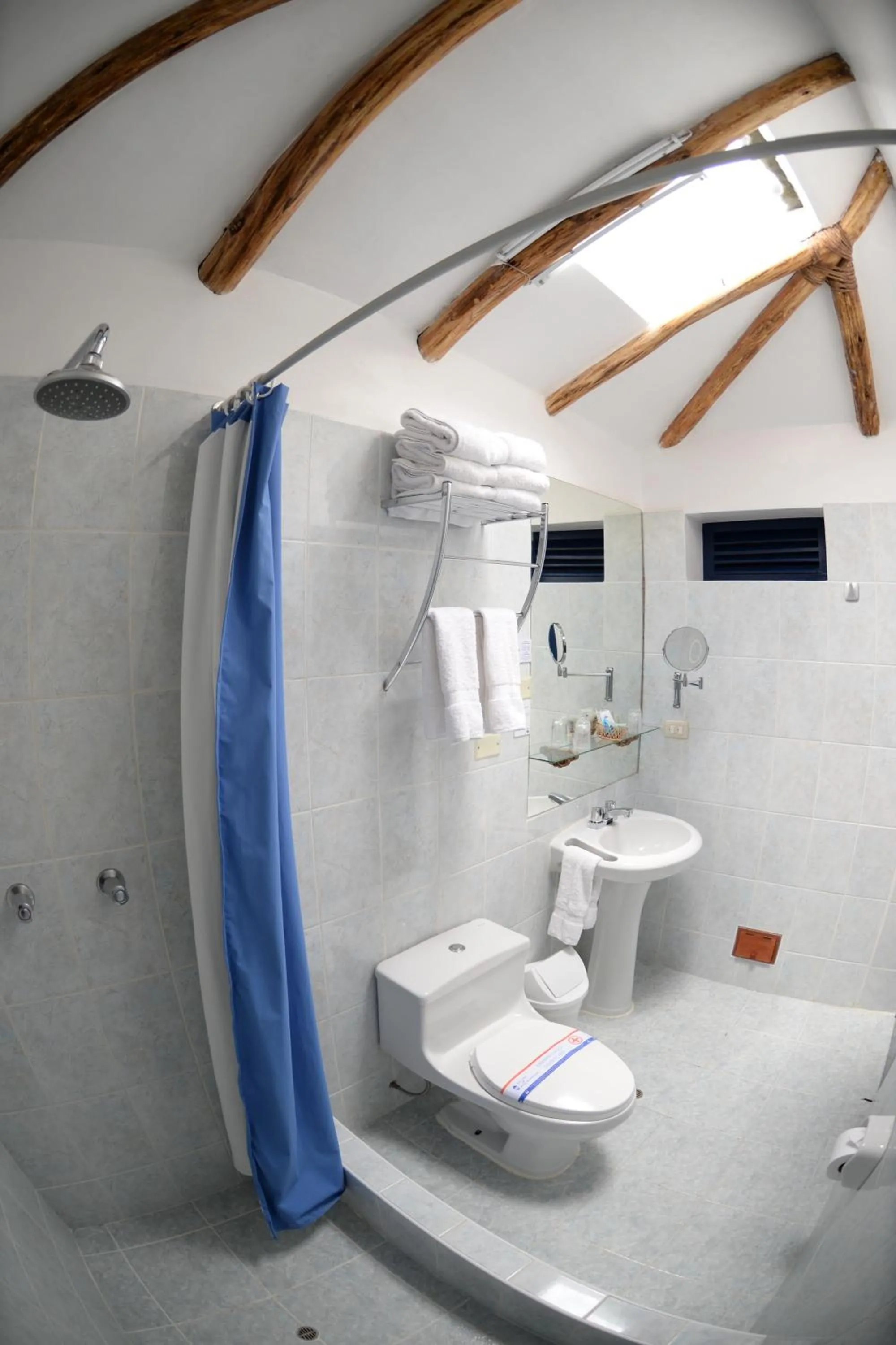 Bathroom in La Casa de Fray Bartolome