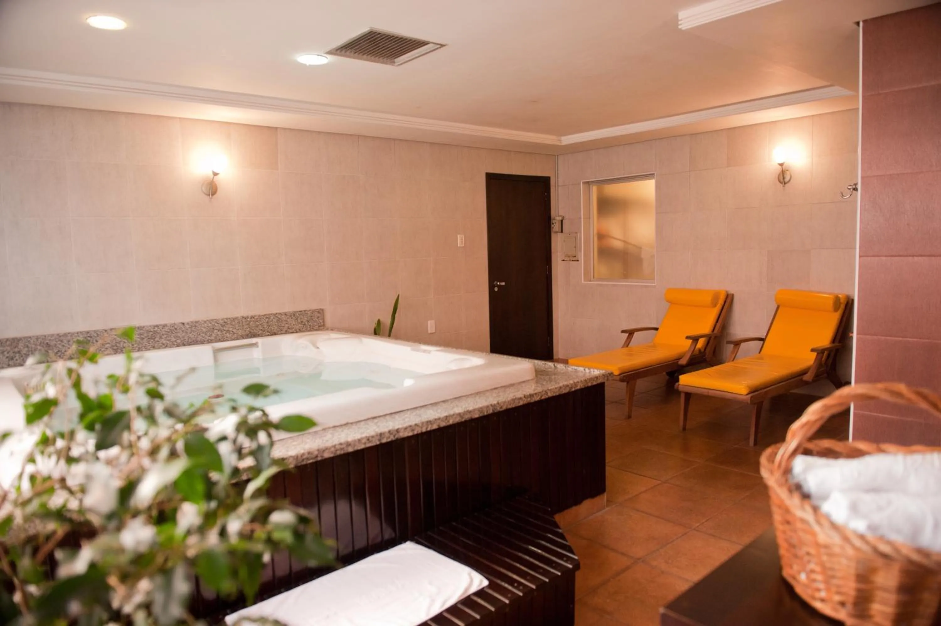 Hot Tub in Maitá Palace Hotel