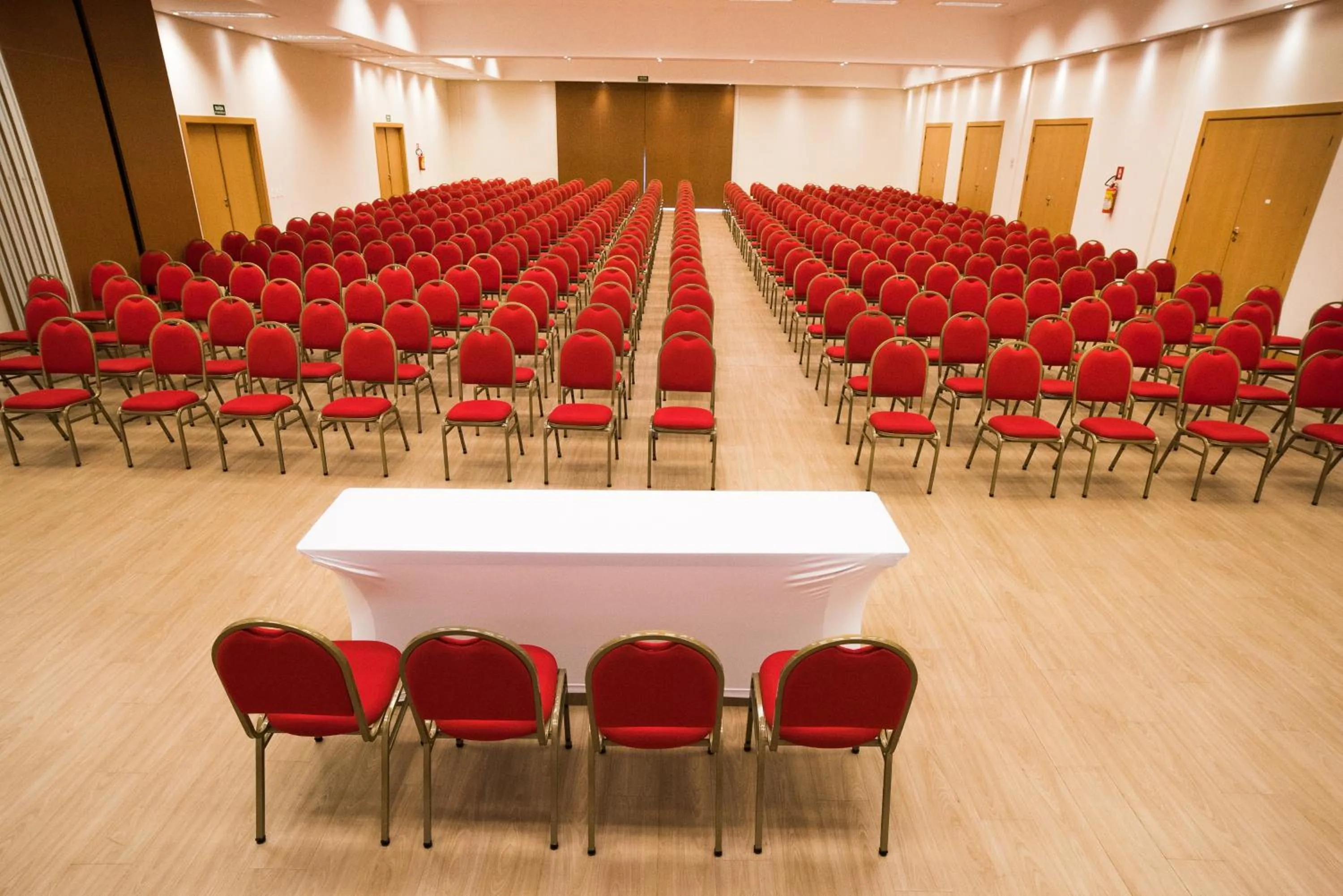 Meeting/conference room in Maitá Palace Hotel