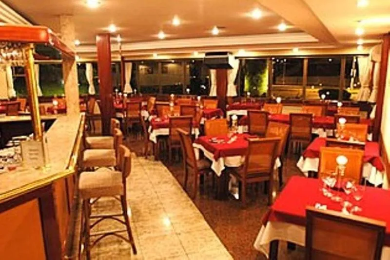 Restaurant/places to eat in Maitá Palace Hotel