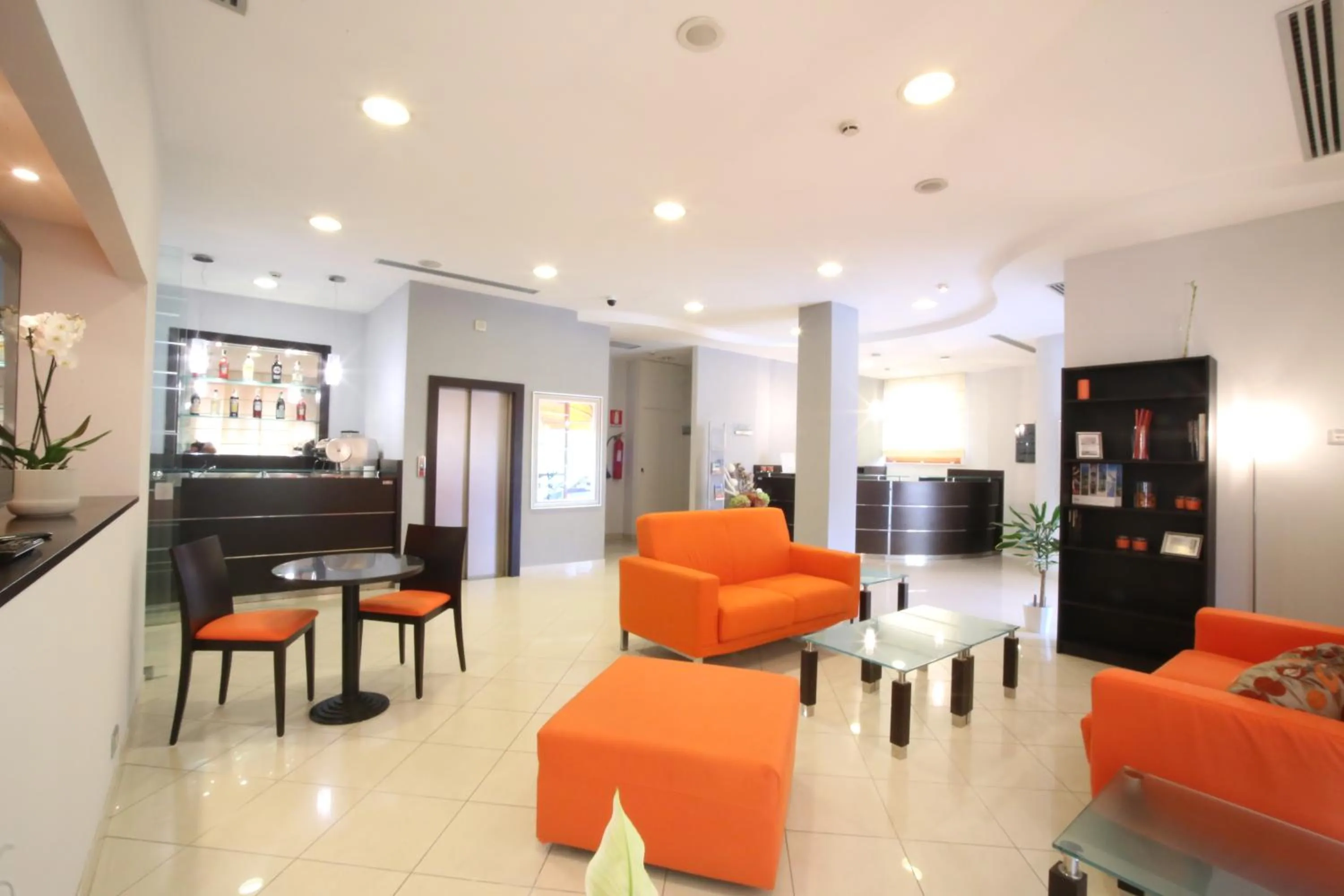 Lobby or reception in Albergo Cantiani