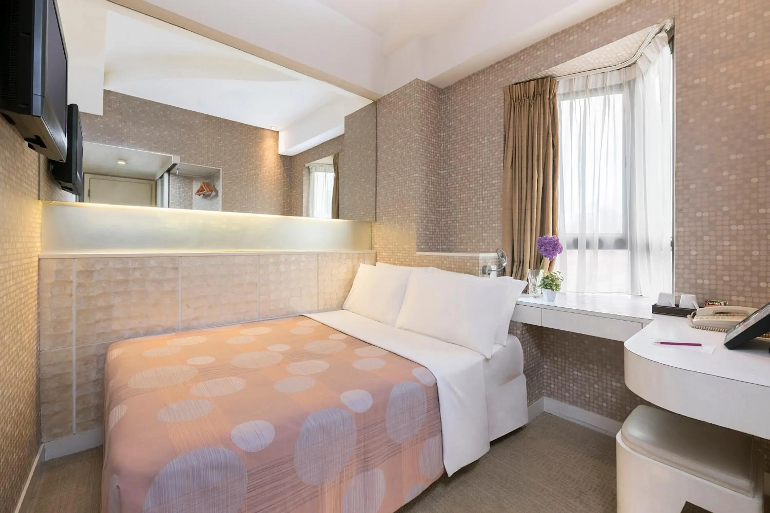 Photo of the whole room, Bed in Silka Seaview Hotel Photo of the whole room, Bed in Silka Seaview Hotel