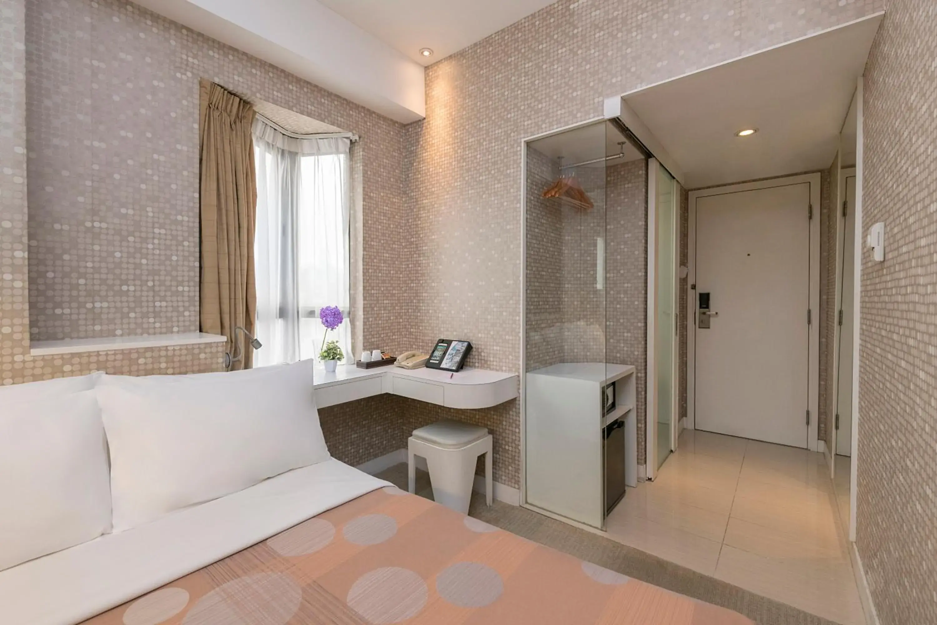 Photo of the whole room, Bed in Silka Seaview Hotel Photo of the whole room, Bed in Silka Seaview Hotel