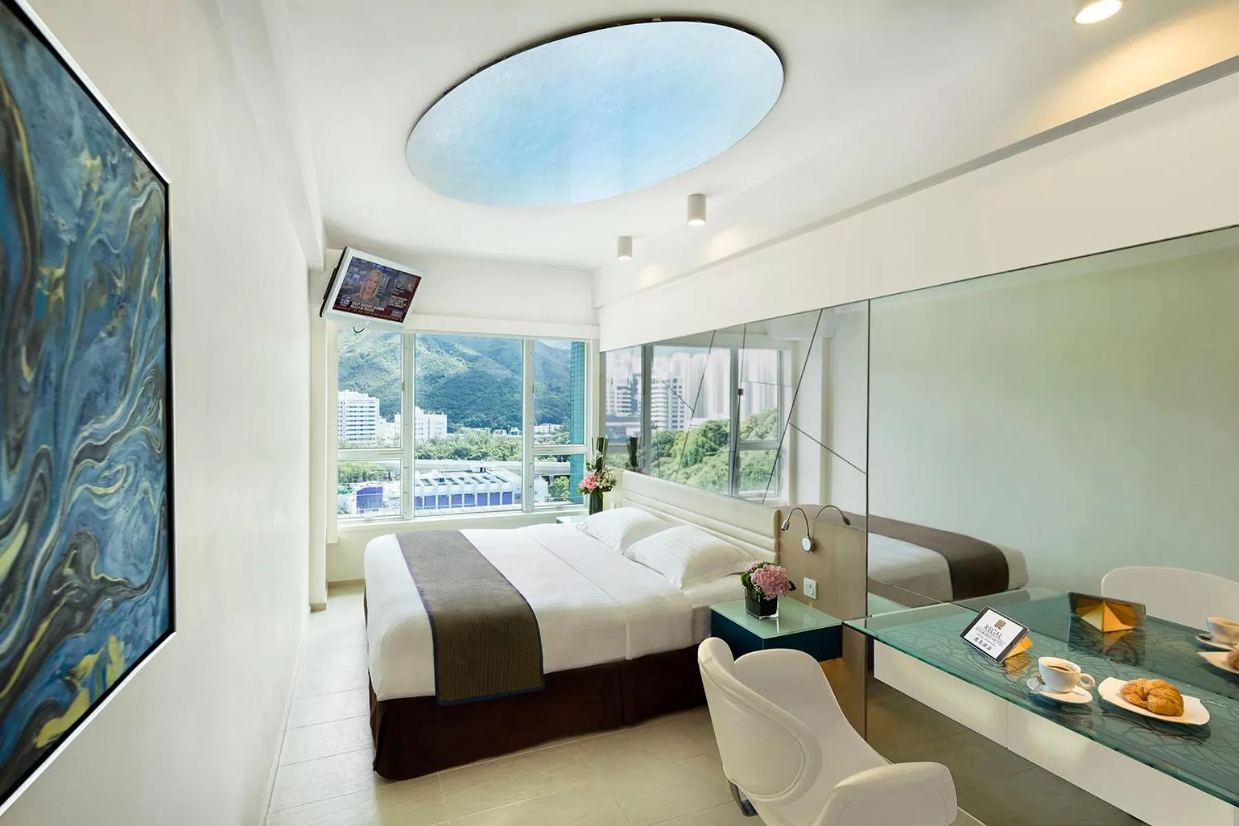 Photo of the whole room in Regal Riverside Hotel