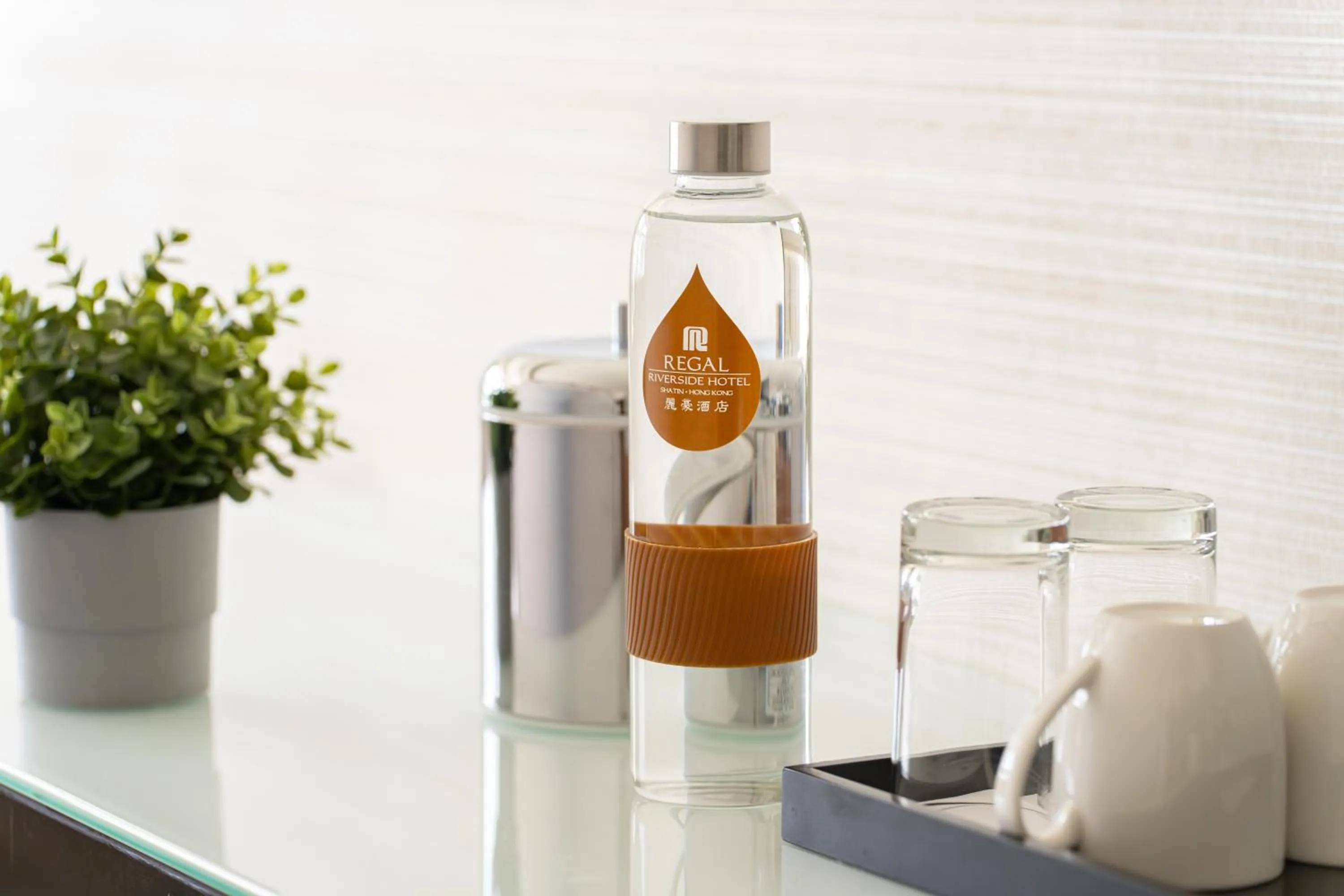 Bedroom in Regal Riverside Hotel