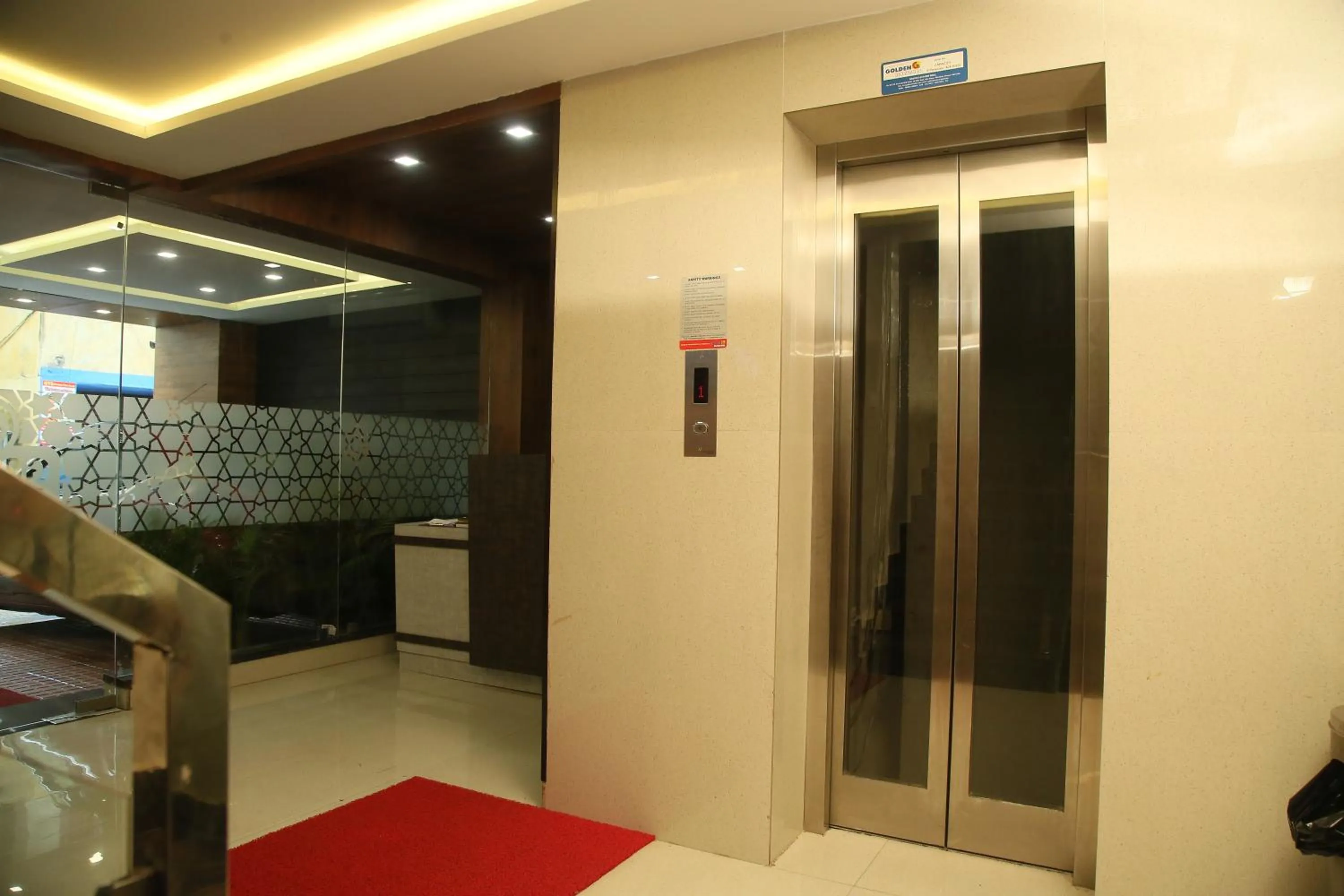 elevator in Grand Oliver