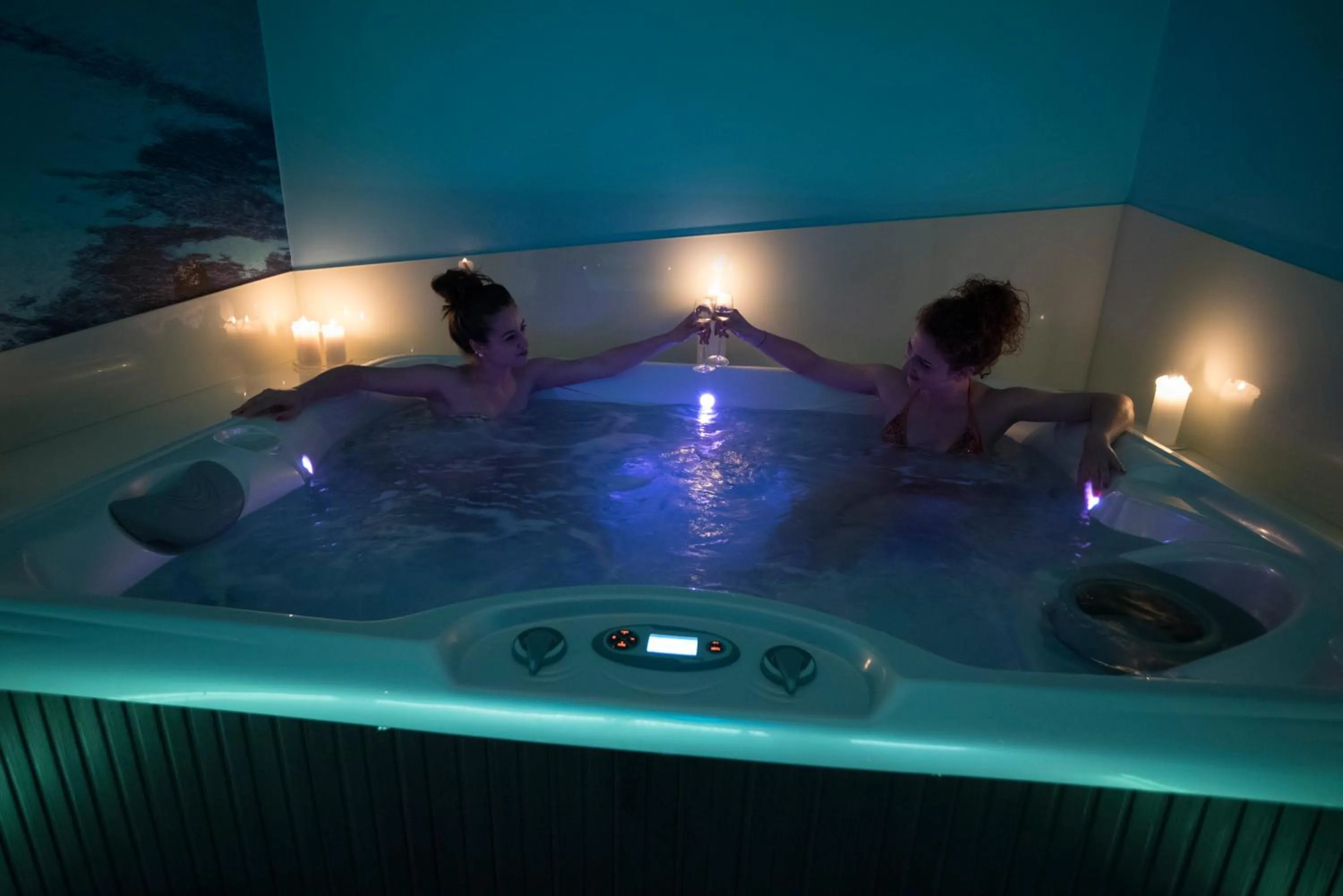 Hot Tub in Barone Liberty & Luxury SPA-Boutique Hotel