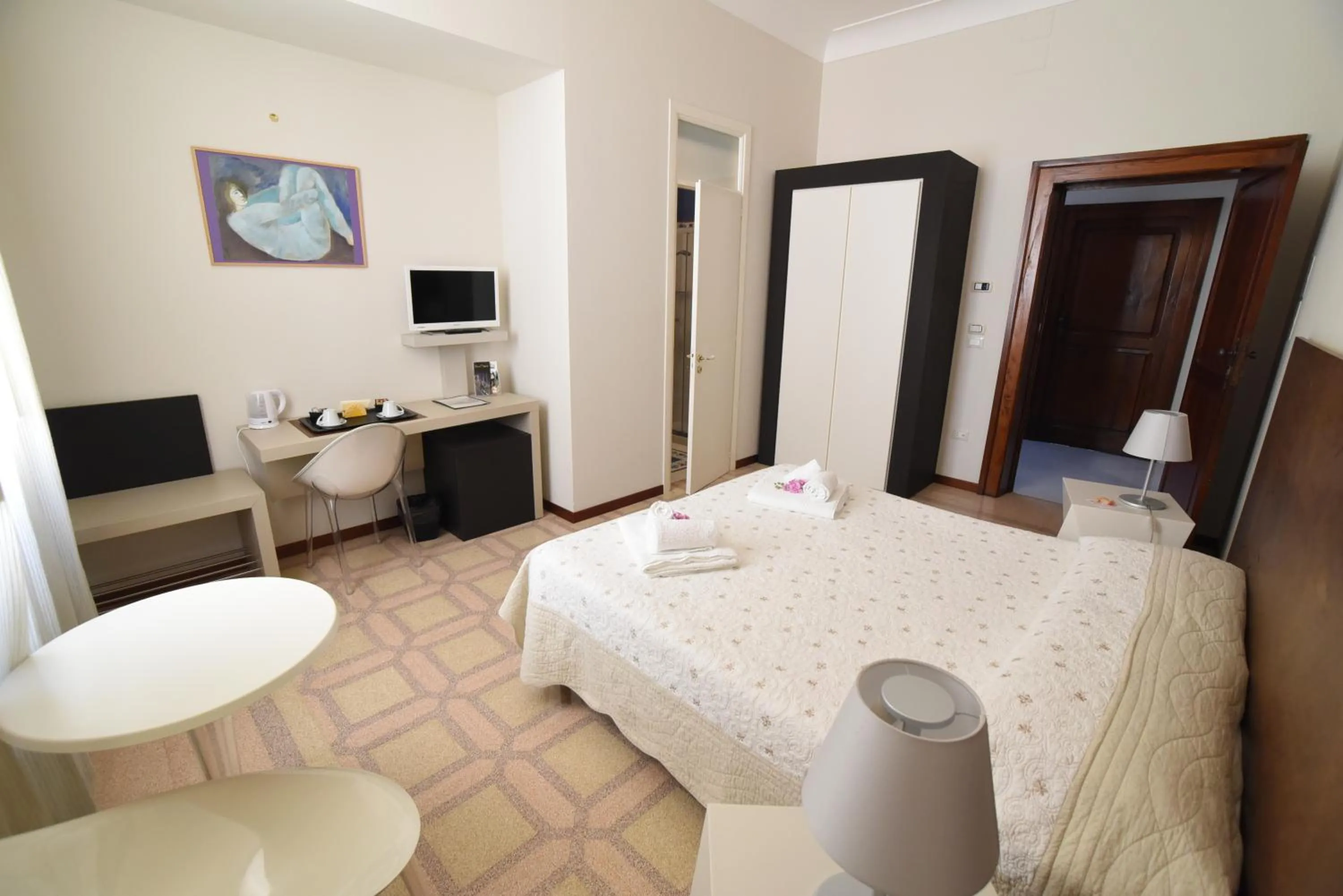 Living room, Bed in Barone Liberty & Luxury SPA-Boutique Hotel