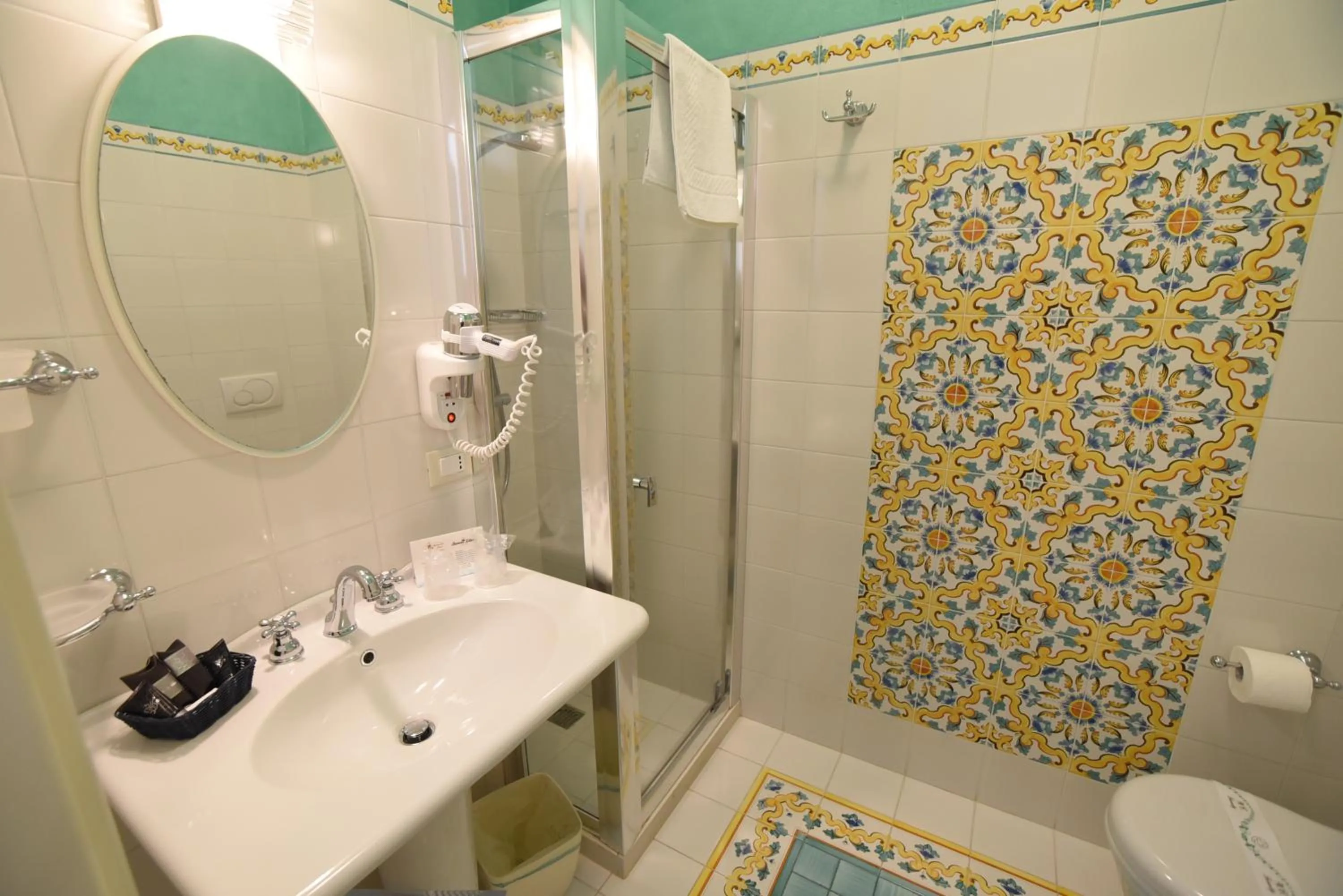 Toilet in Barone Liberty & Luxury SPA-Boutique Hotel