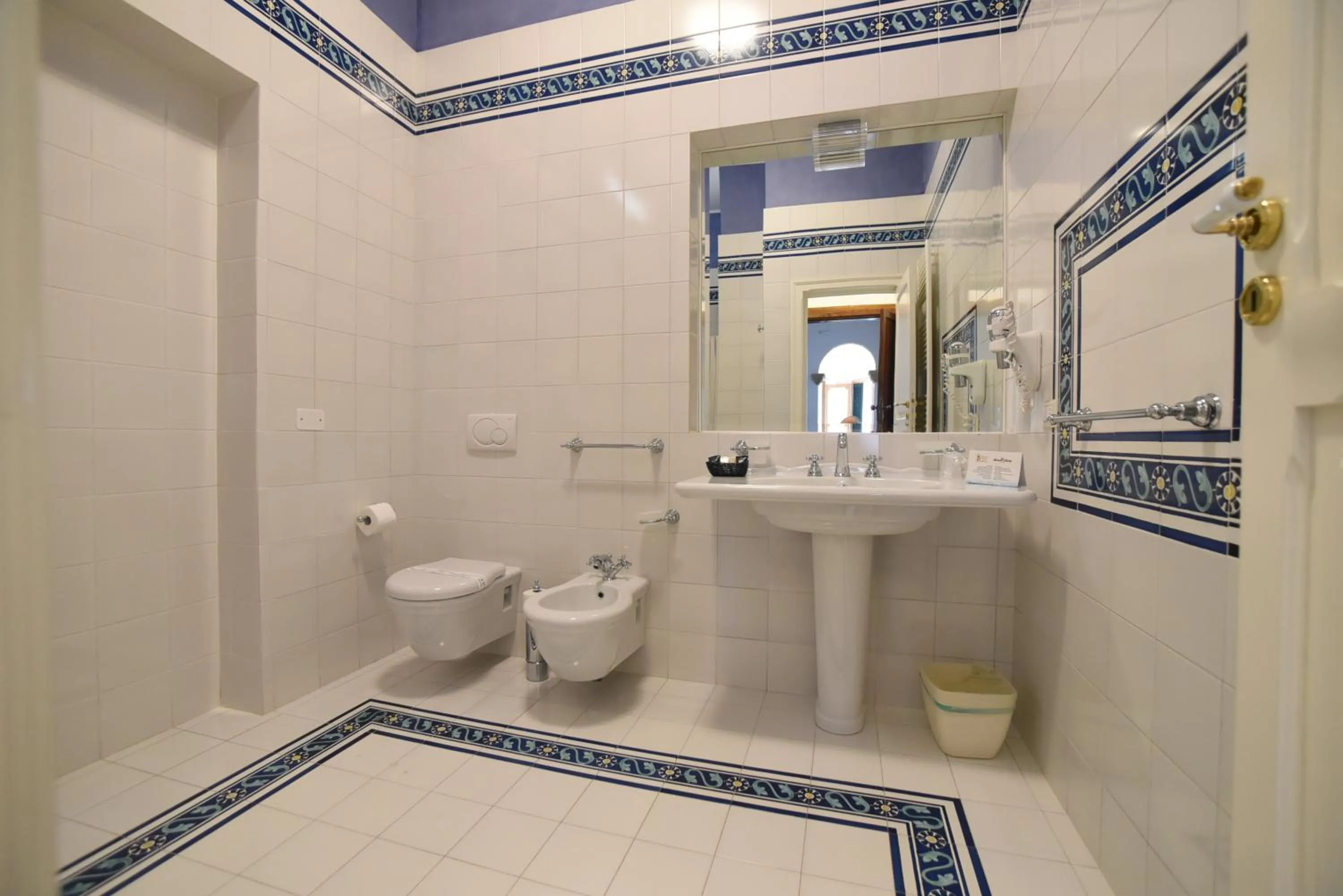 Toilet in Barone Liberty & Luxury SPA-Boutique Hotel