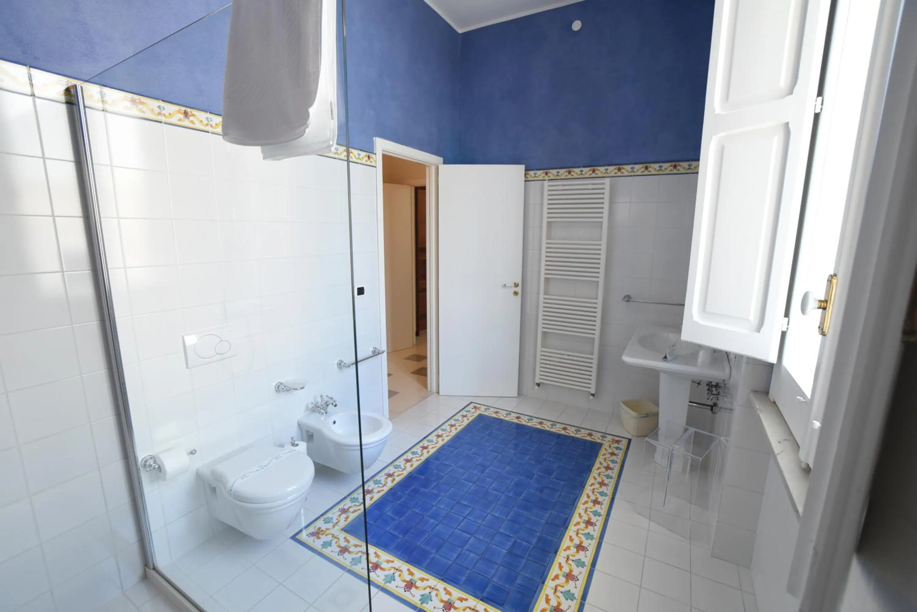 Toilet in Barone Liberty & Luxury SPA-Boutique Hotel