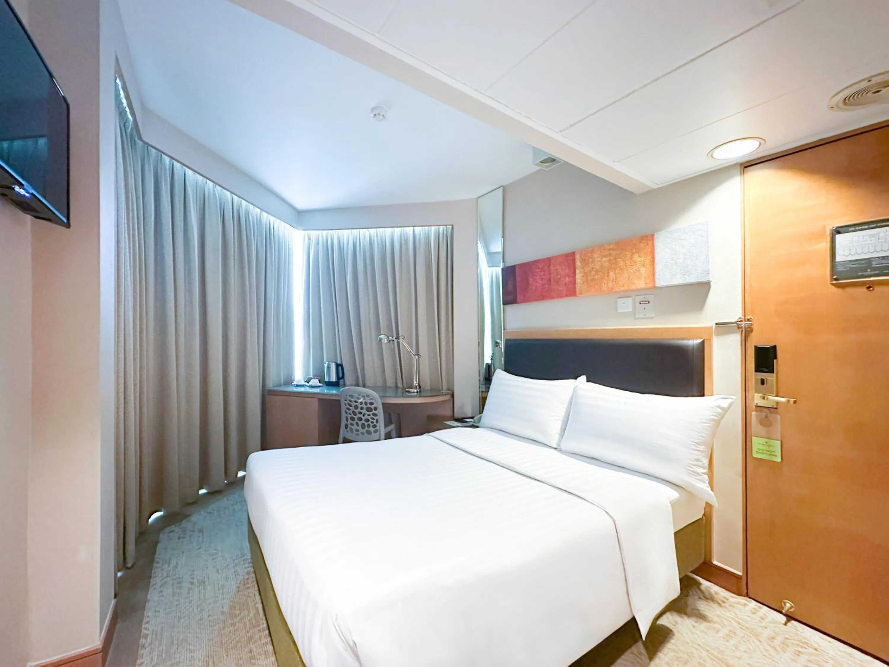 Bed in Stanford Hotel Hong Kong