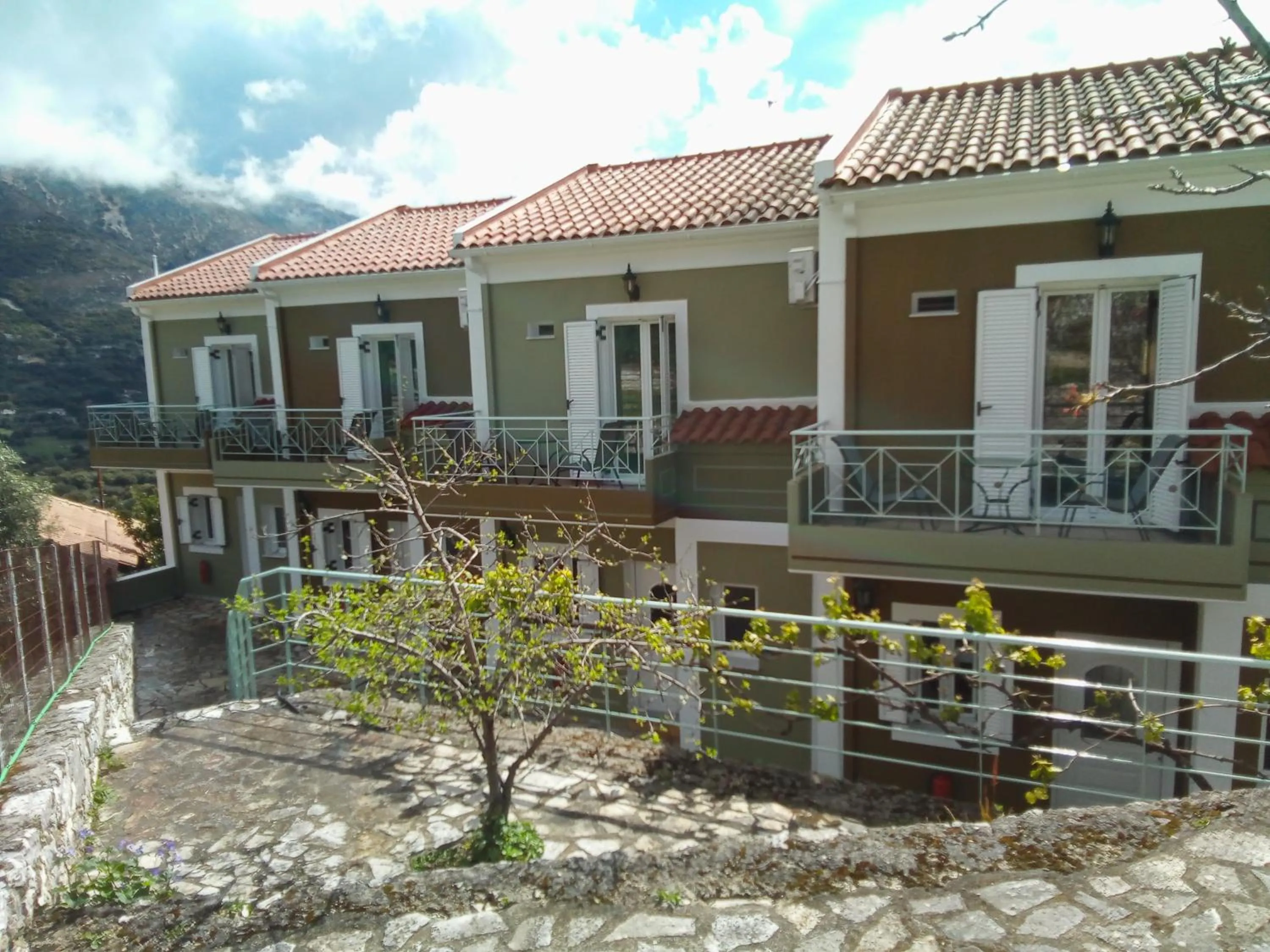 Dogis Retreat