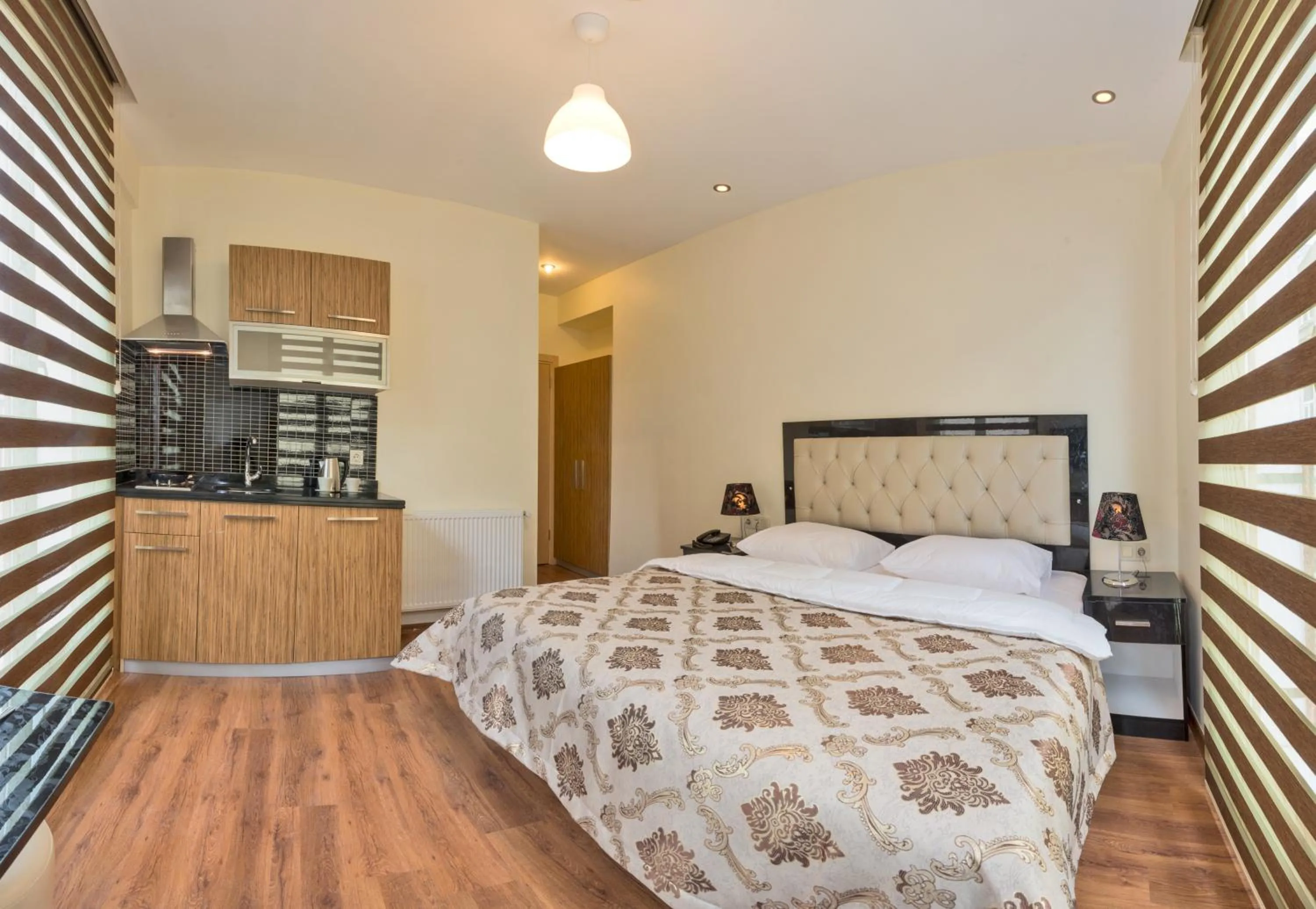 Bed in Invictum Residence