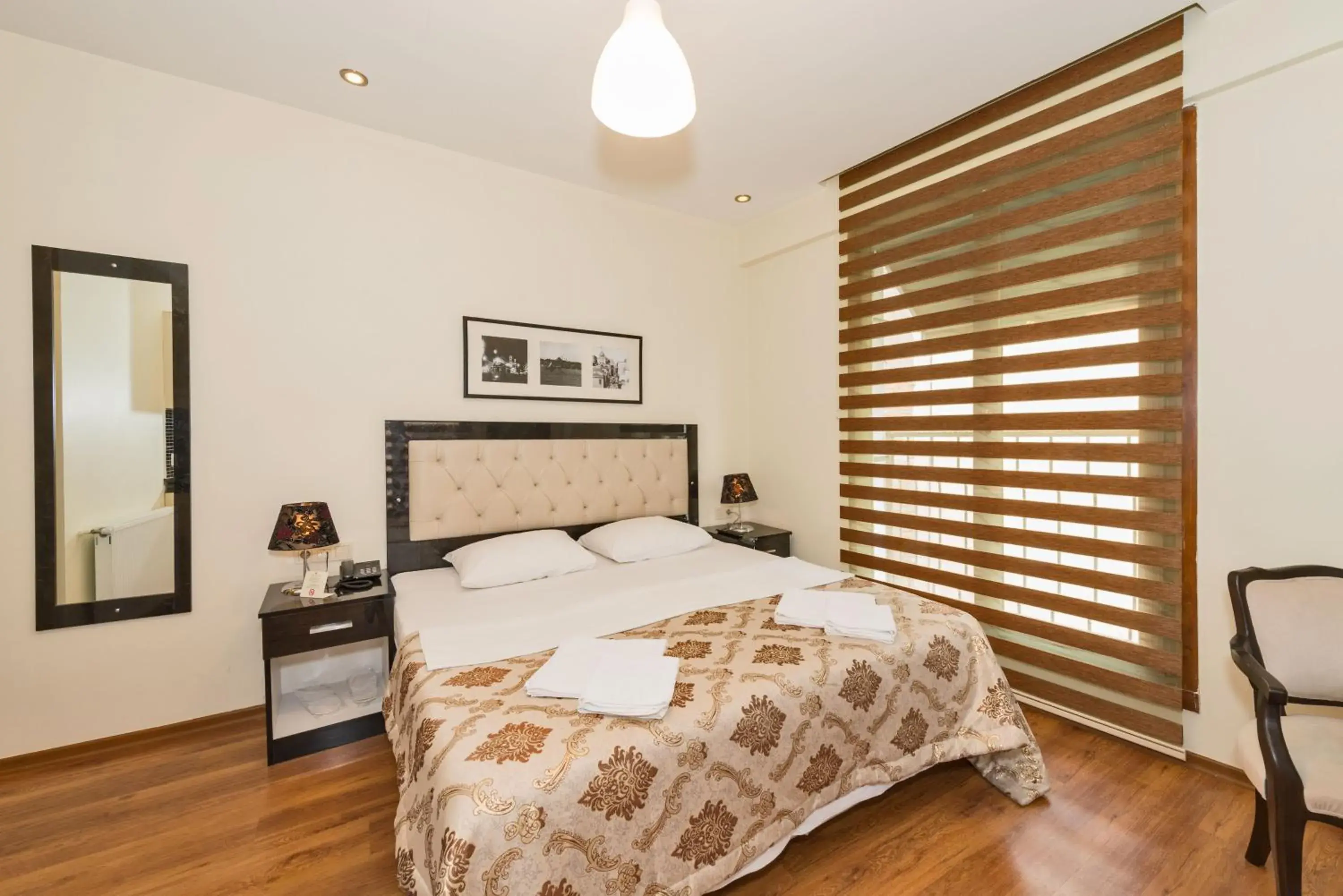 Special Offer - Double or Twin Room in Invictum Residence Special Offer - Double or Twin Room in Invictum Residence