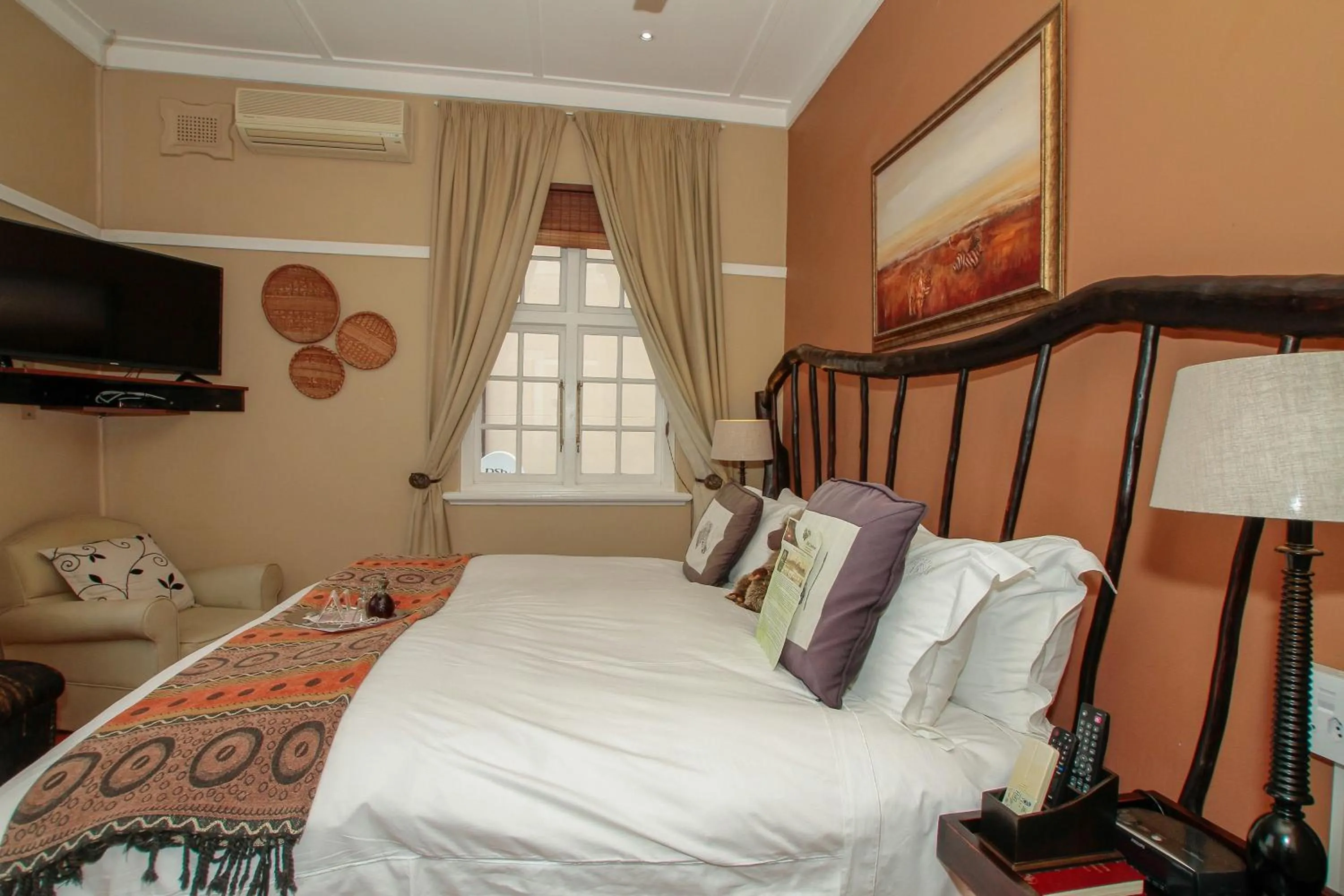 Bed in Acorn B&B in Durban