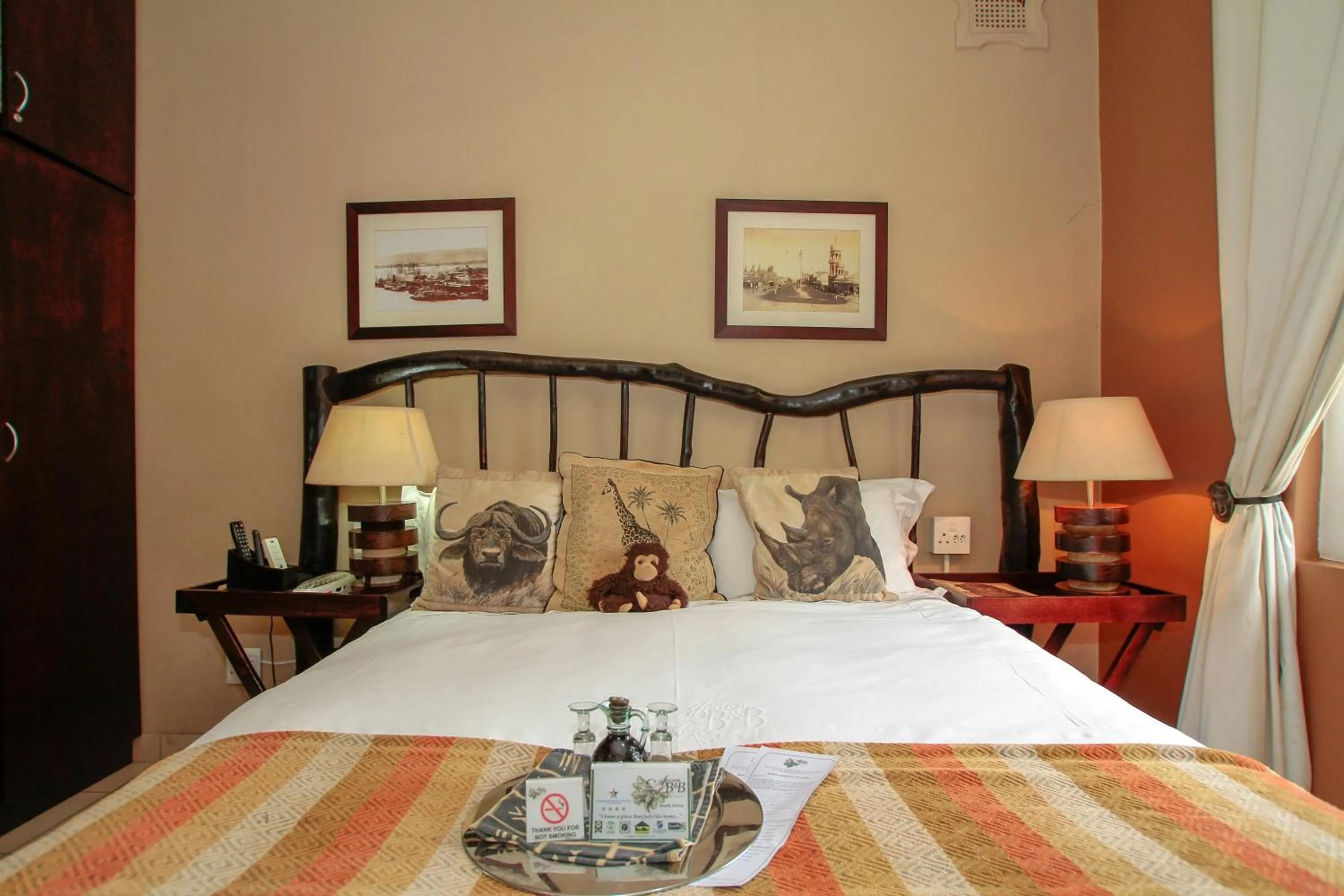 Bed in Acorn B&B in Durban