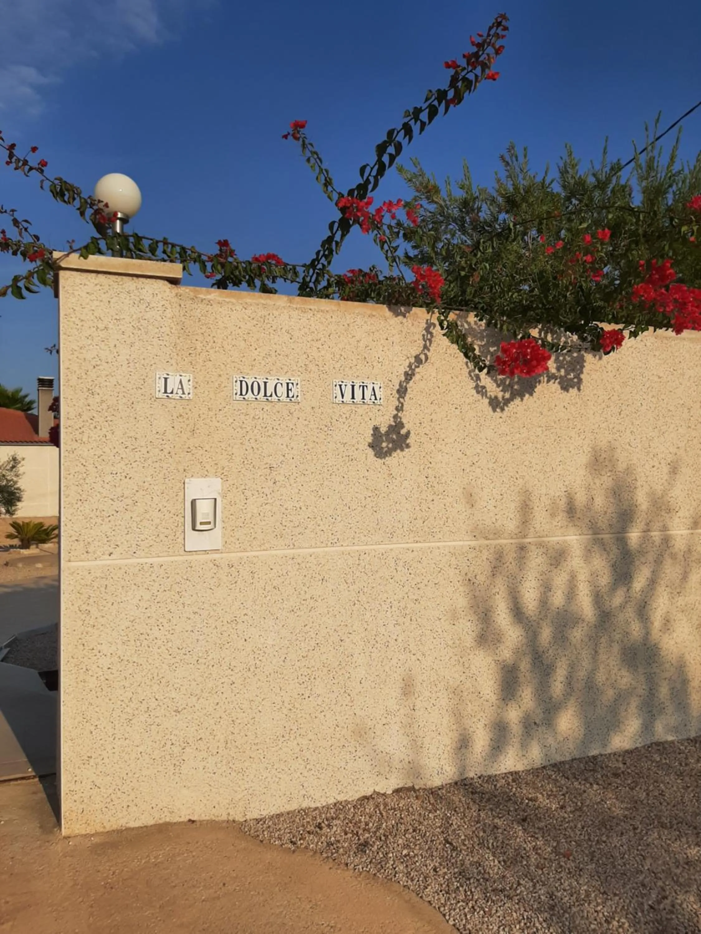 Facade/entrance in La Dolce Vita