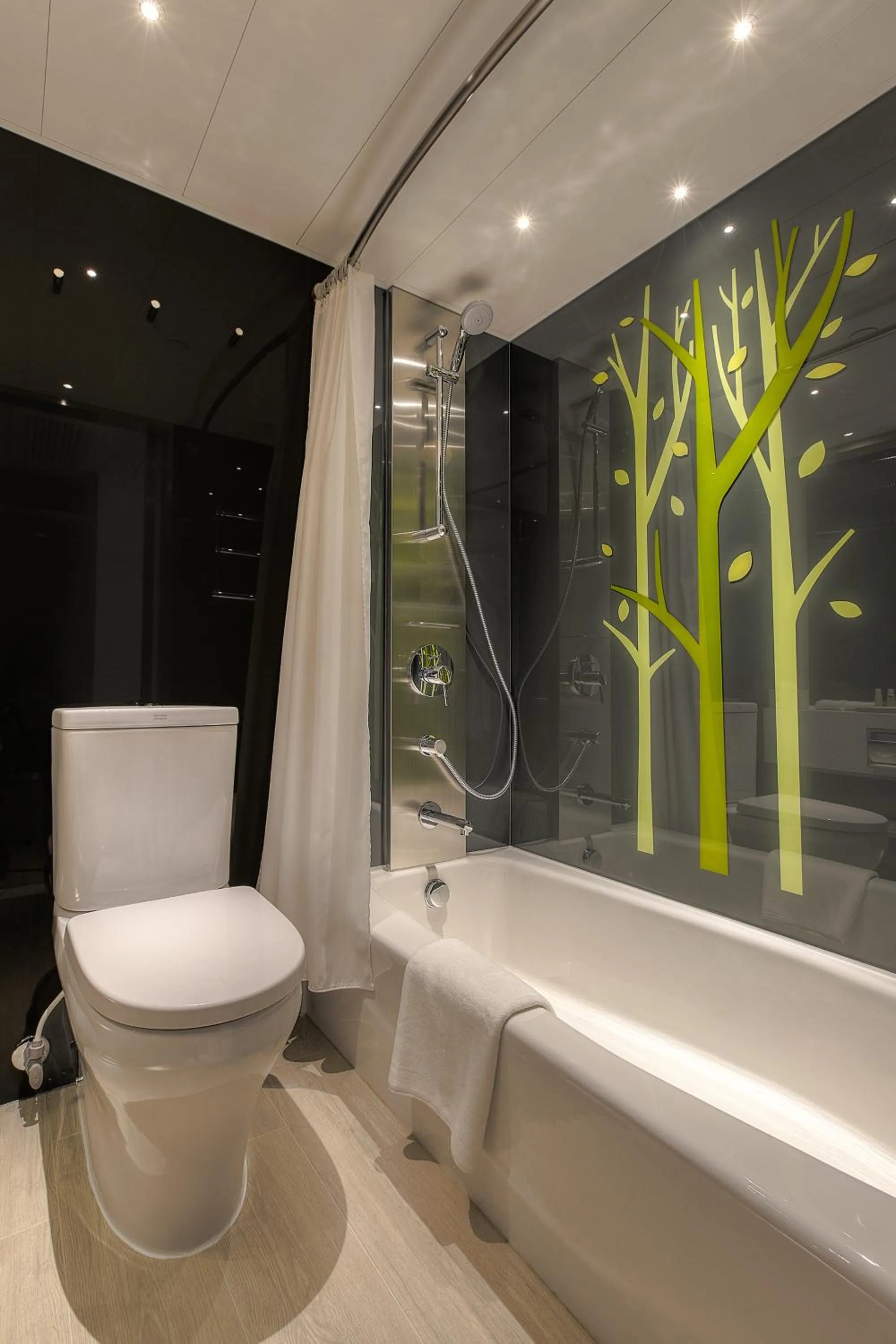 Bathroom in Stanford Hillview Hotel Hong Kong