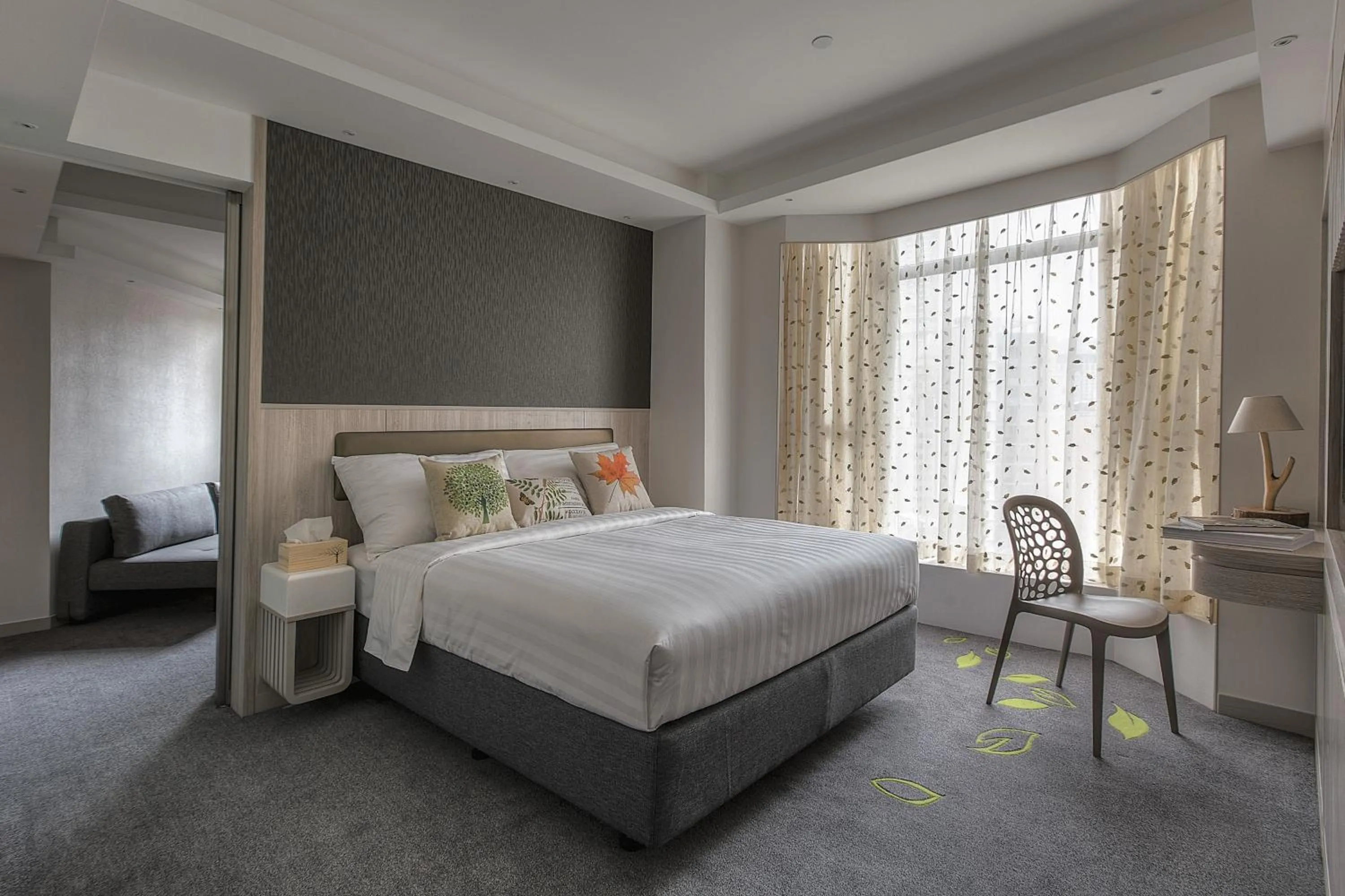 Bed in Stanford Hillview Hotel Hong Kong