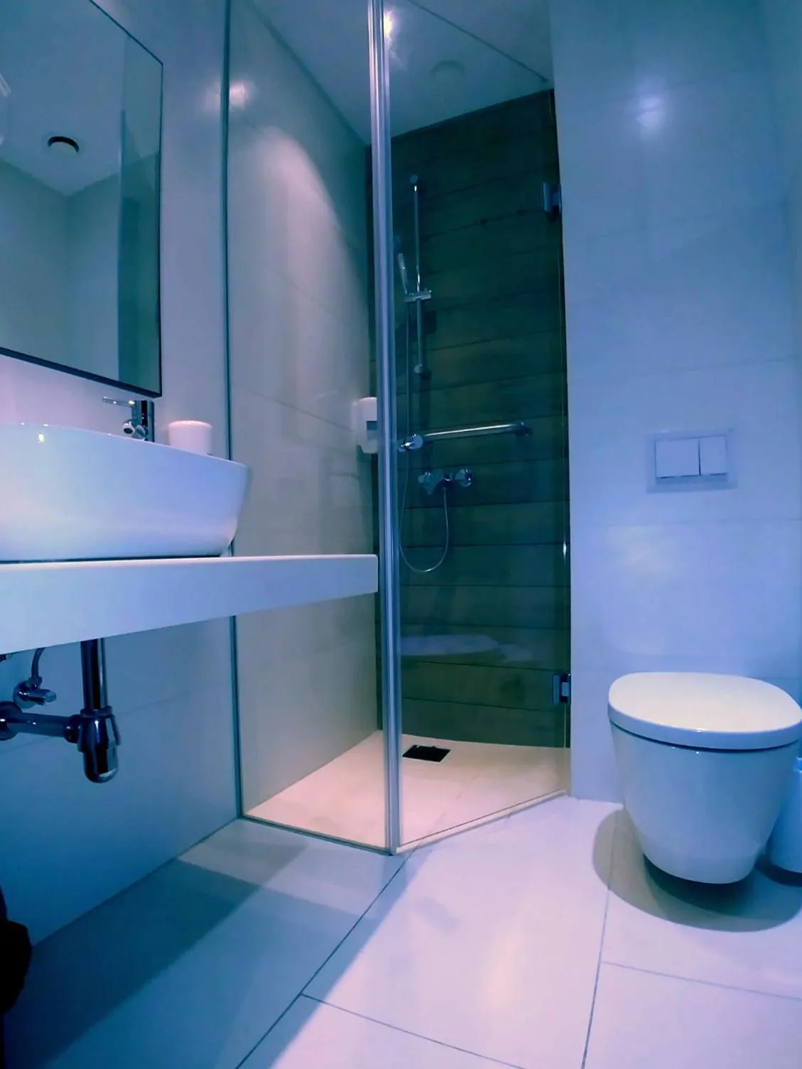 Shower in Vila Topaz