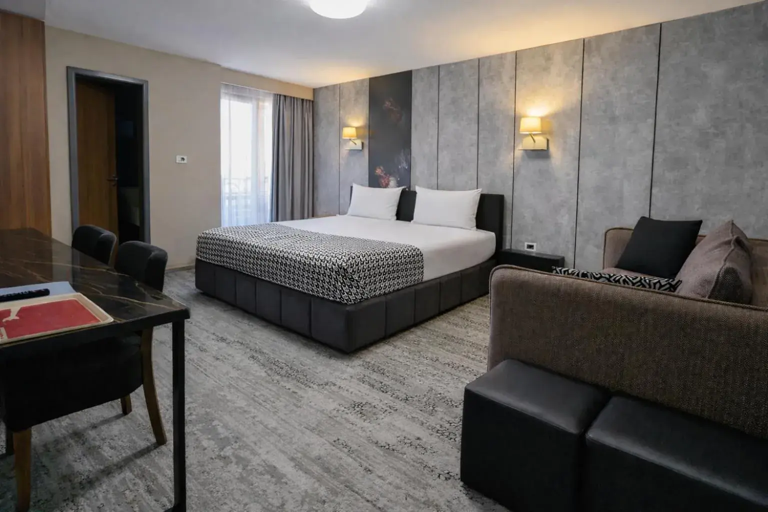 Family Room (2 Adults + 2 Children) in Vila Topaz Family Room (2 Adults + 2 Children) in Vila Topaz