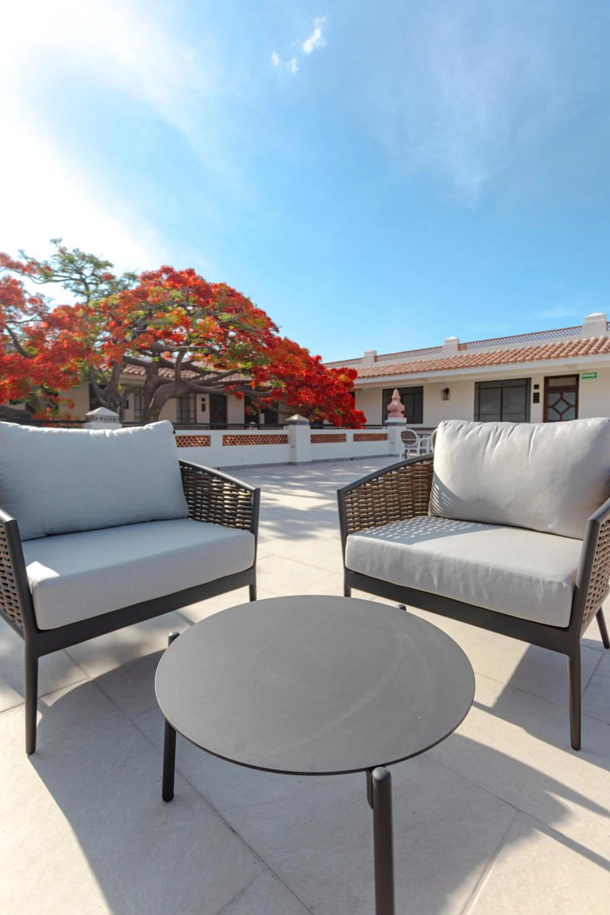 Balcony/Terrace in Gran Hotel Mexico by Solaris