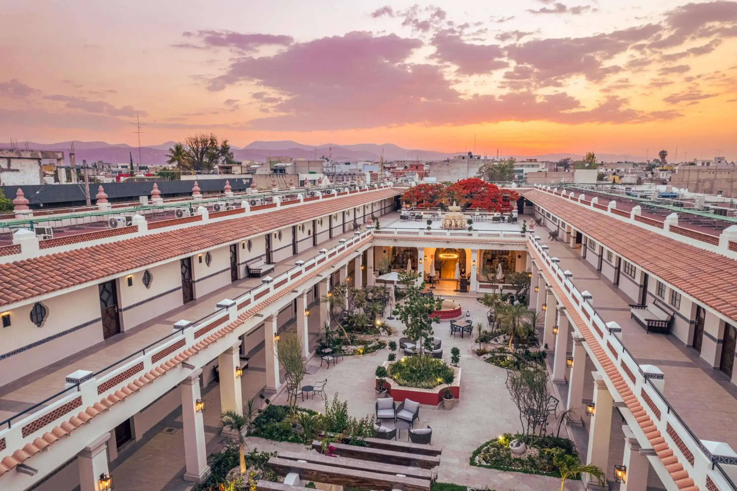 Property building in Gran Hotel Mexico by Solaris Property building in Gran Hotel Mexico by Solaris