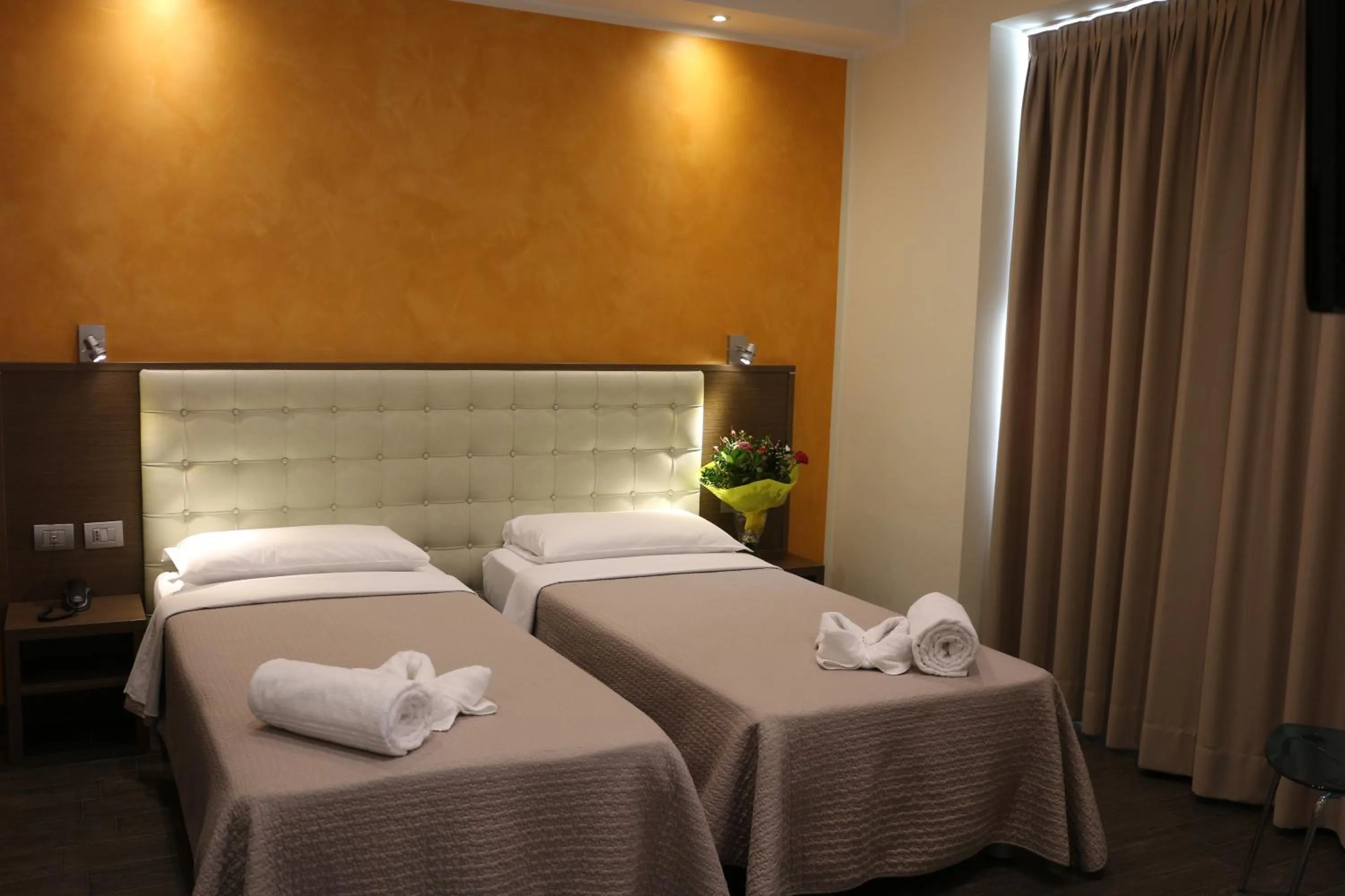 Other, Bed in Hotel La Madonnina