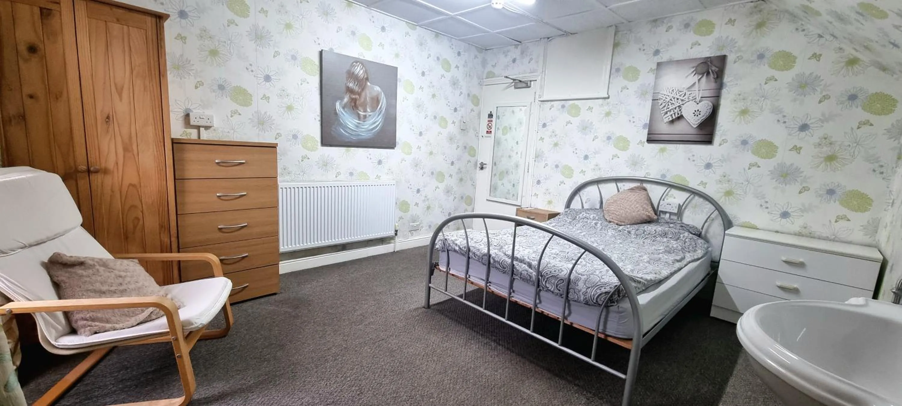 Bed in Kirk Lea