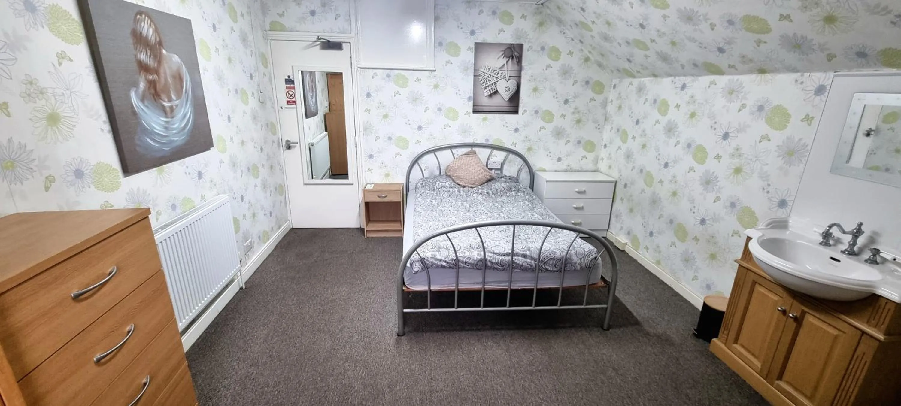 Bed in Kirk Lea