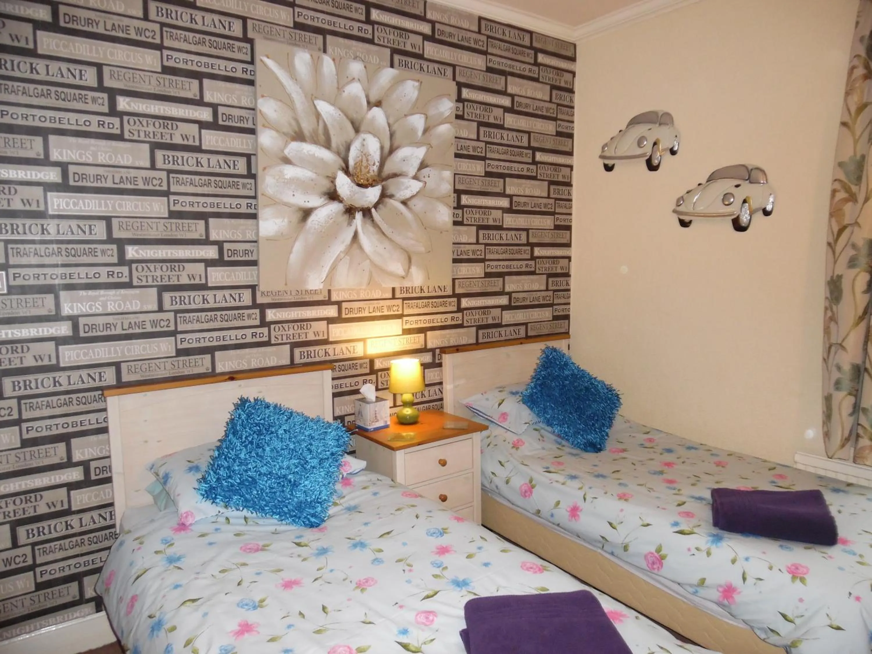 Bedroom, Bed in Kirk Lea