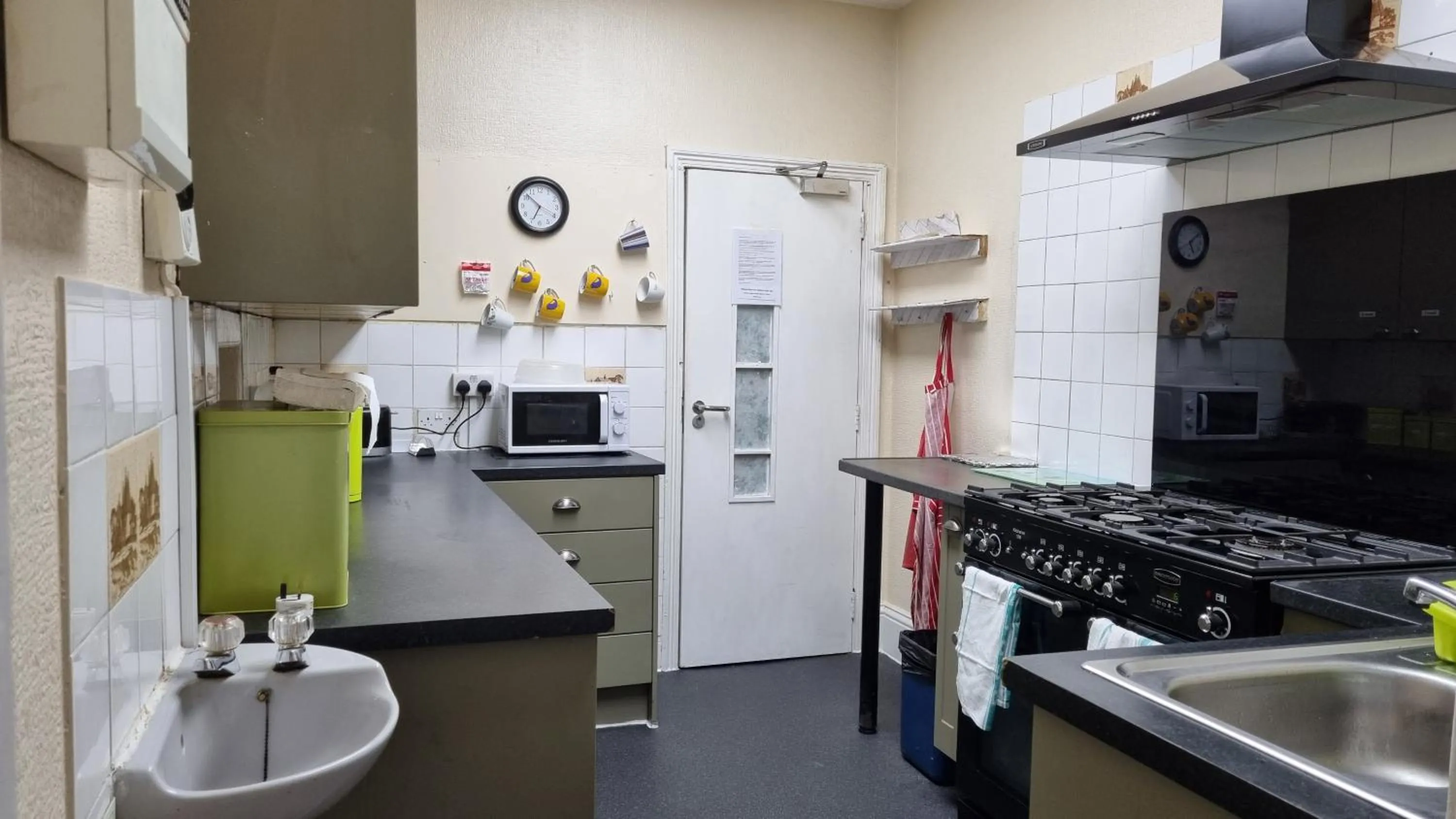 Kitchen or kitchenette in Kirk Lea